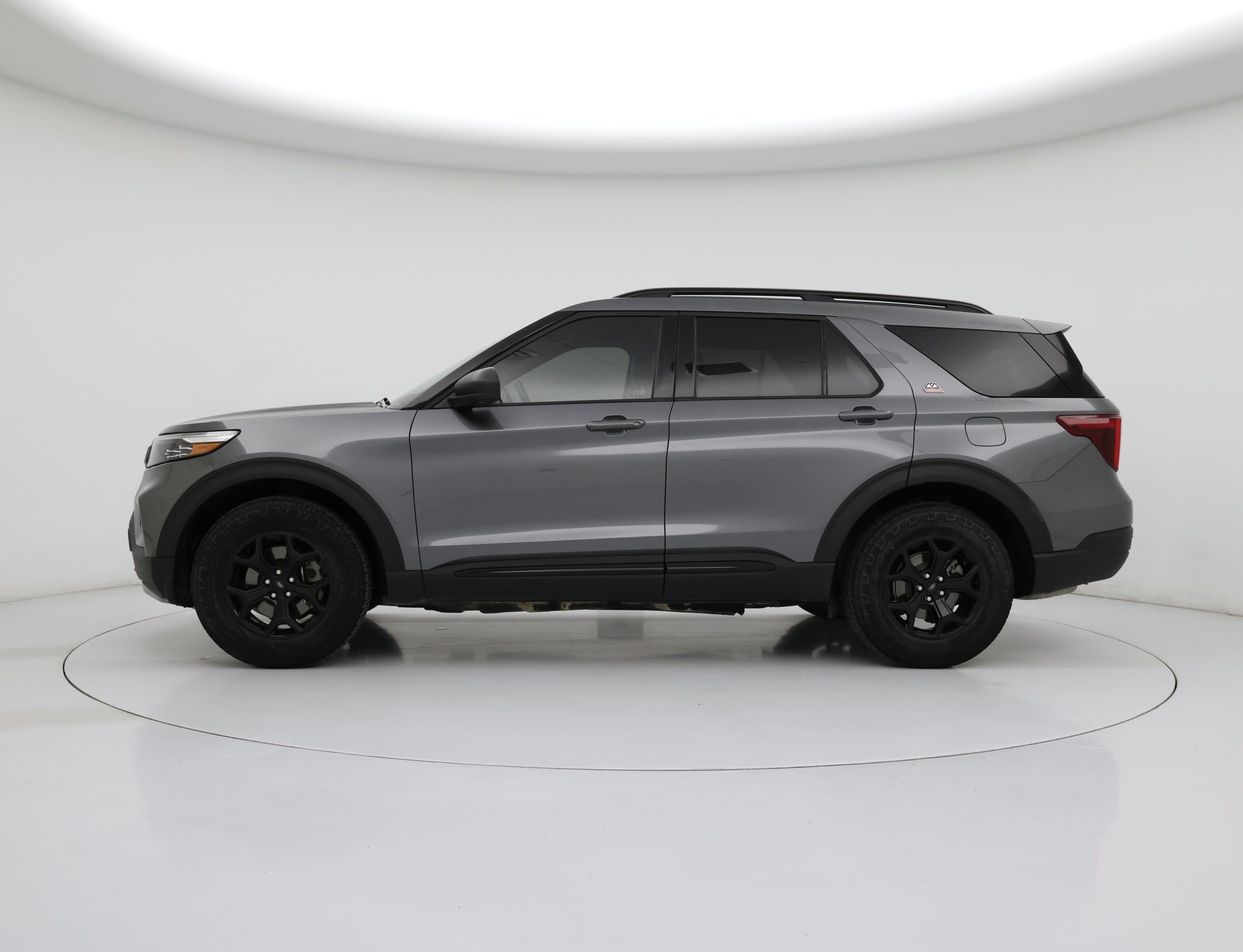 Thumbnail: 2022 Ford Explorer - 3