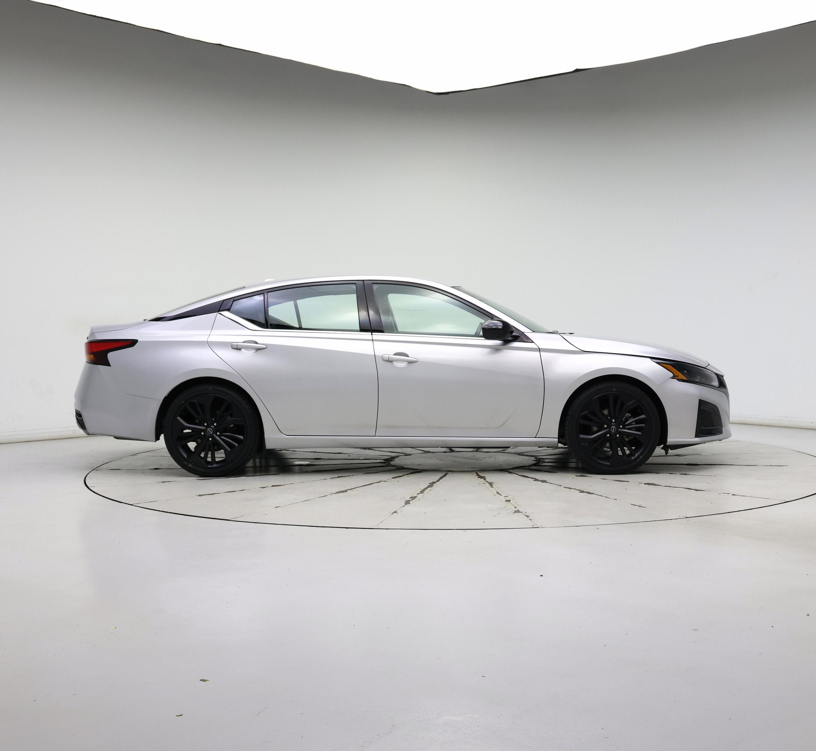 Thumbnail: 2023 Nissan Altima - 7