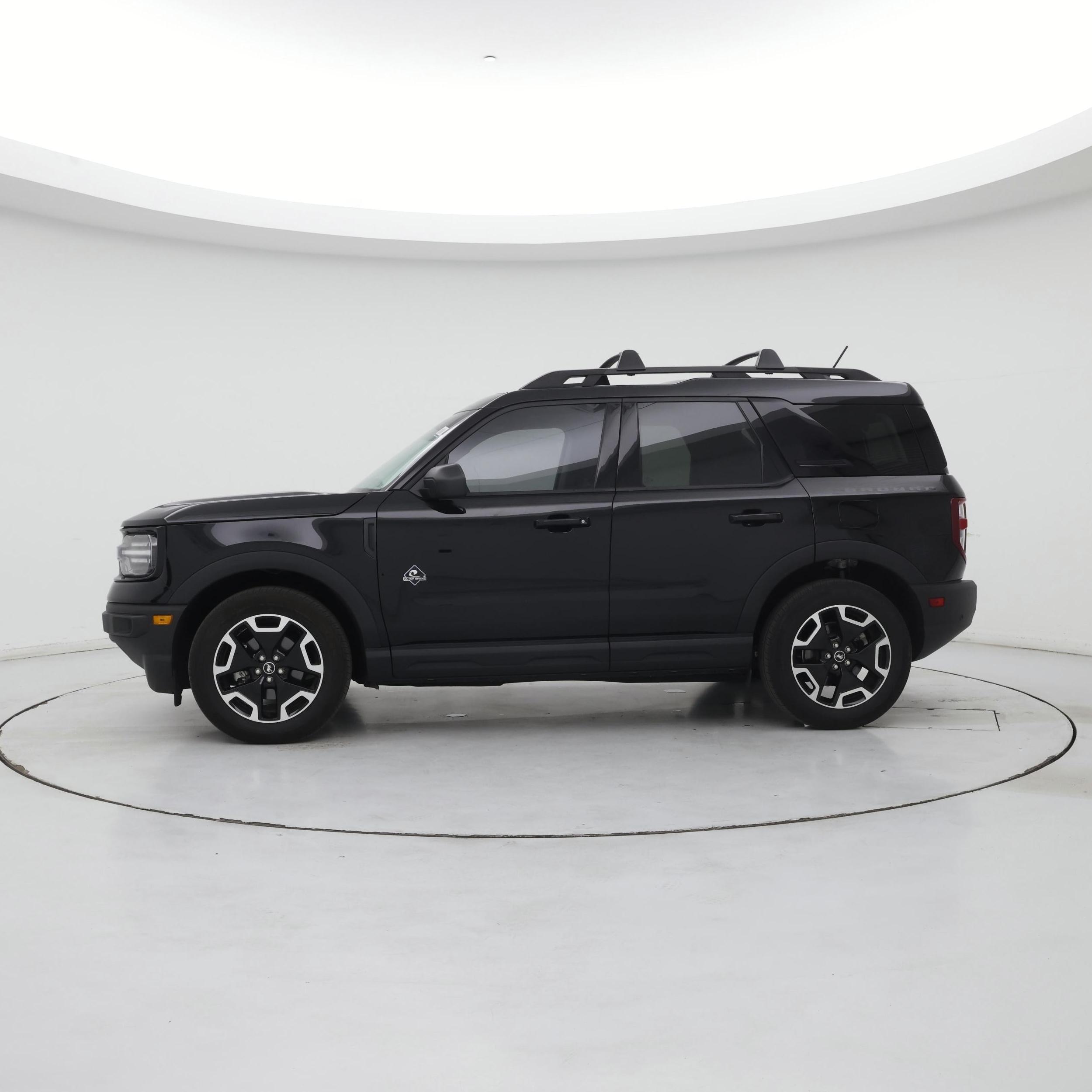 Thumbnail: 2023 Ford Bronco Sport - 3