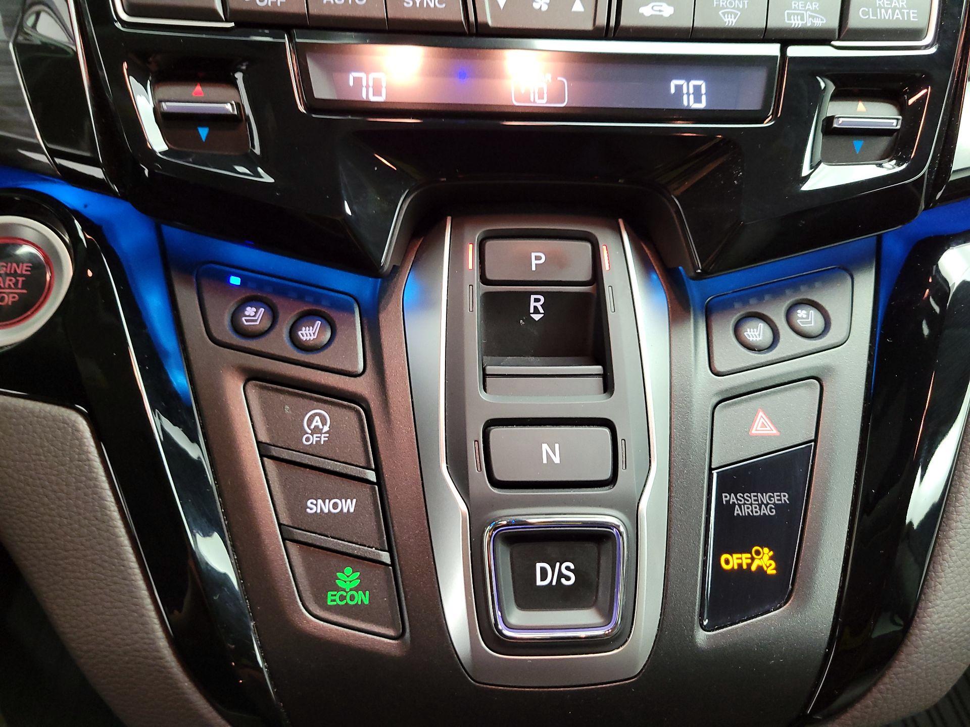 Thumbnail: 2021 Honda Odyssey - 18