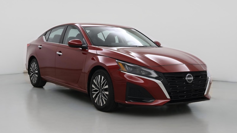 2024 Nissan Altima SV Hero Image