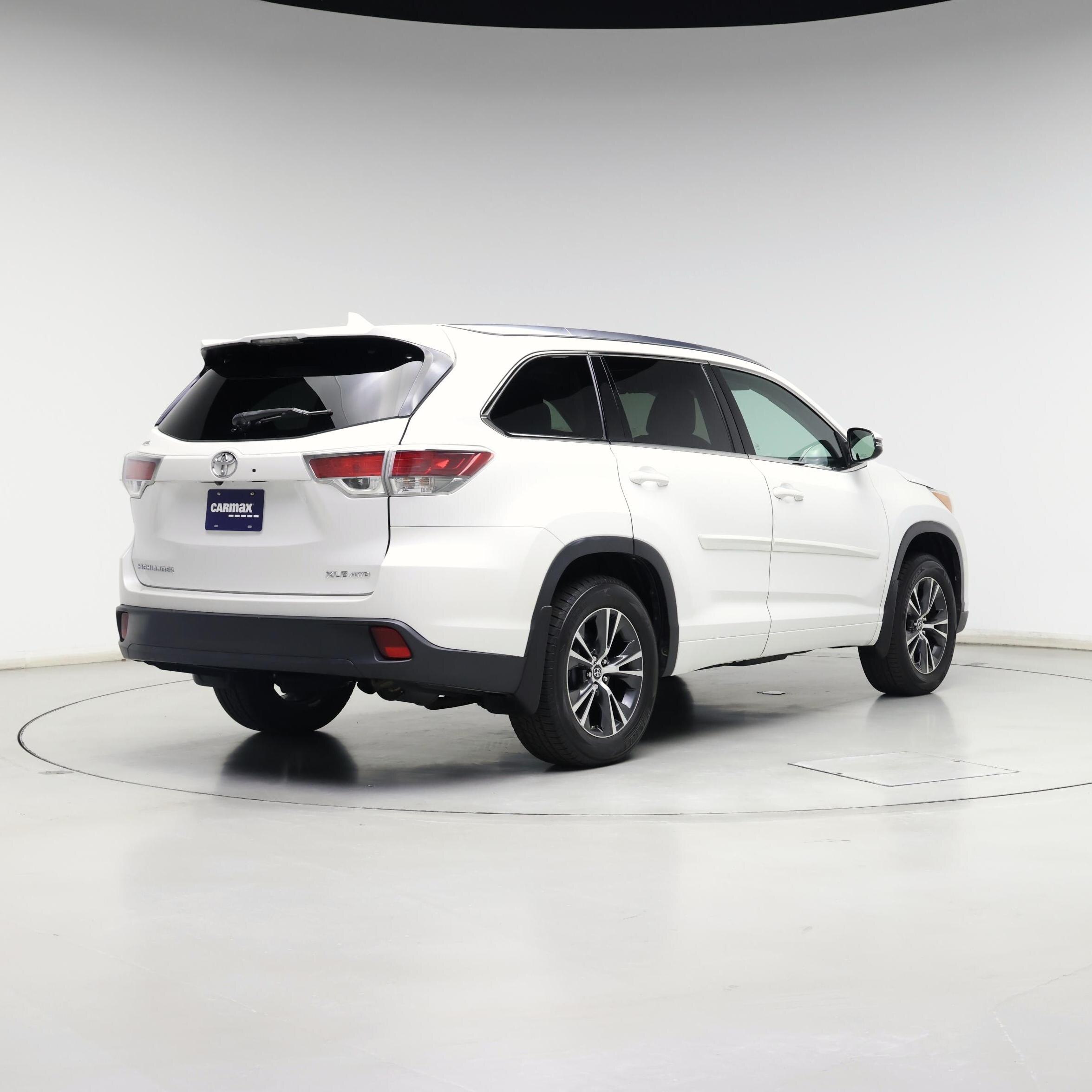 Thumbnail: 2016 Toyota Highlander - 8
