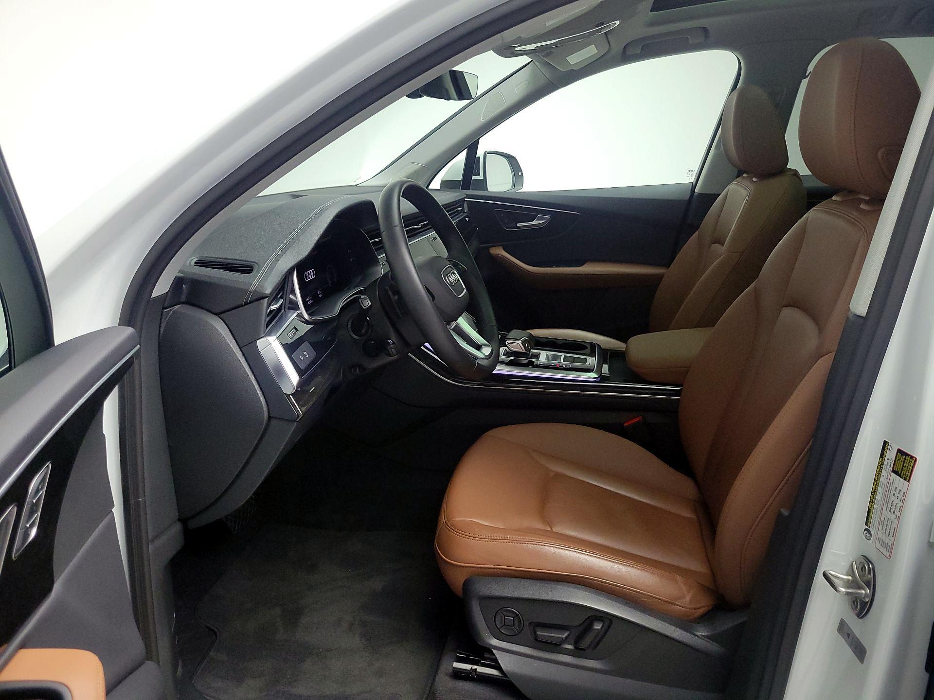 Thumbnail: 2023 Audi Q7 - 11