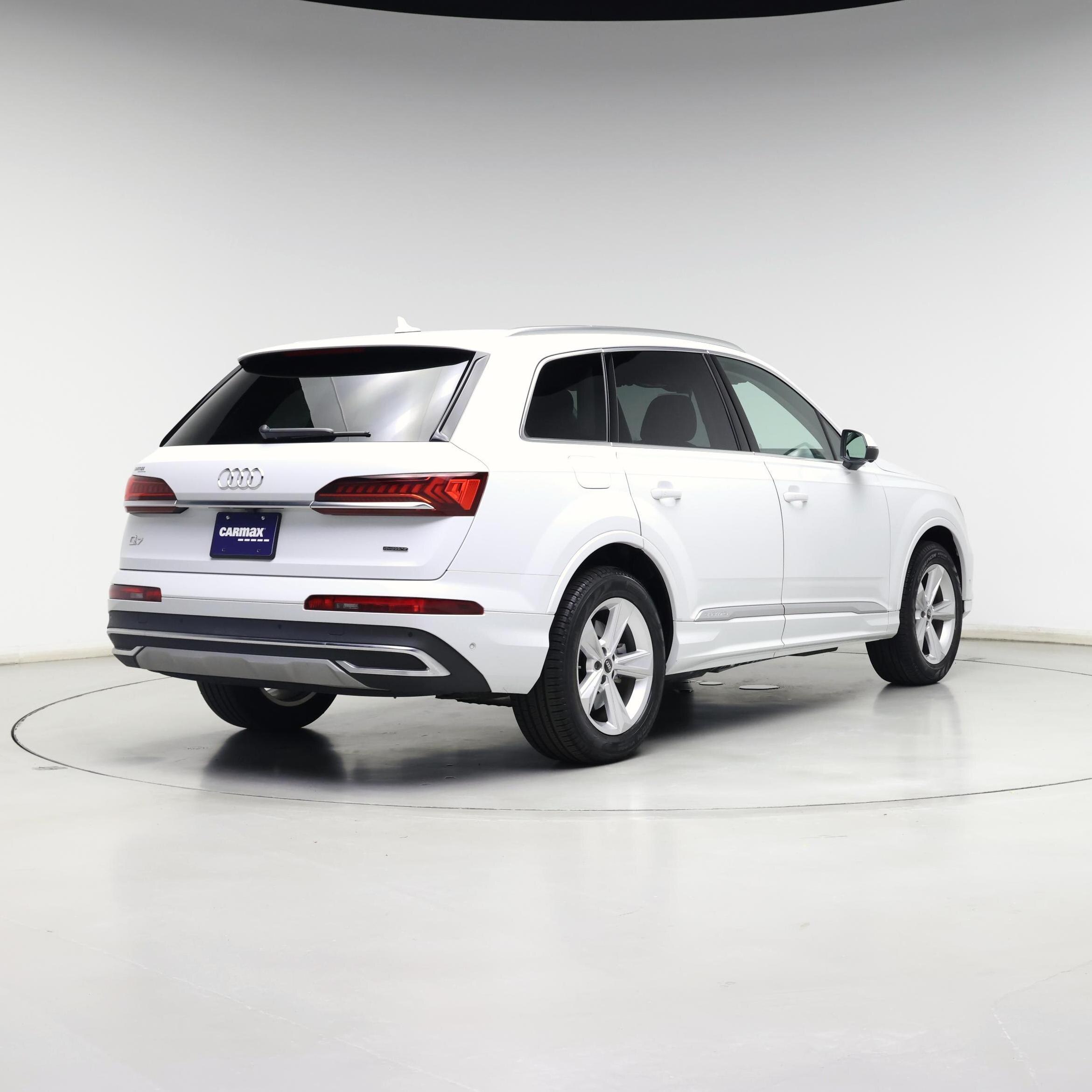 Thumbnail: 2023 Audi Q7 - 8