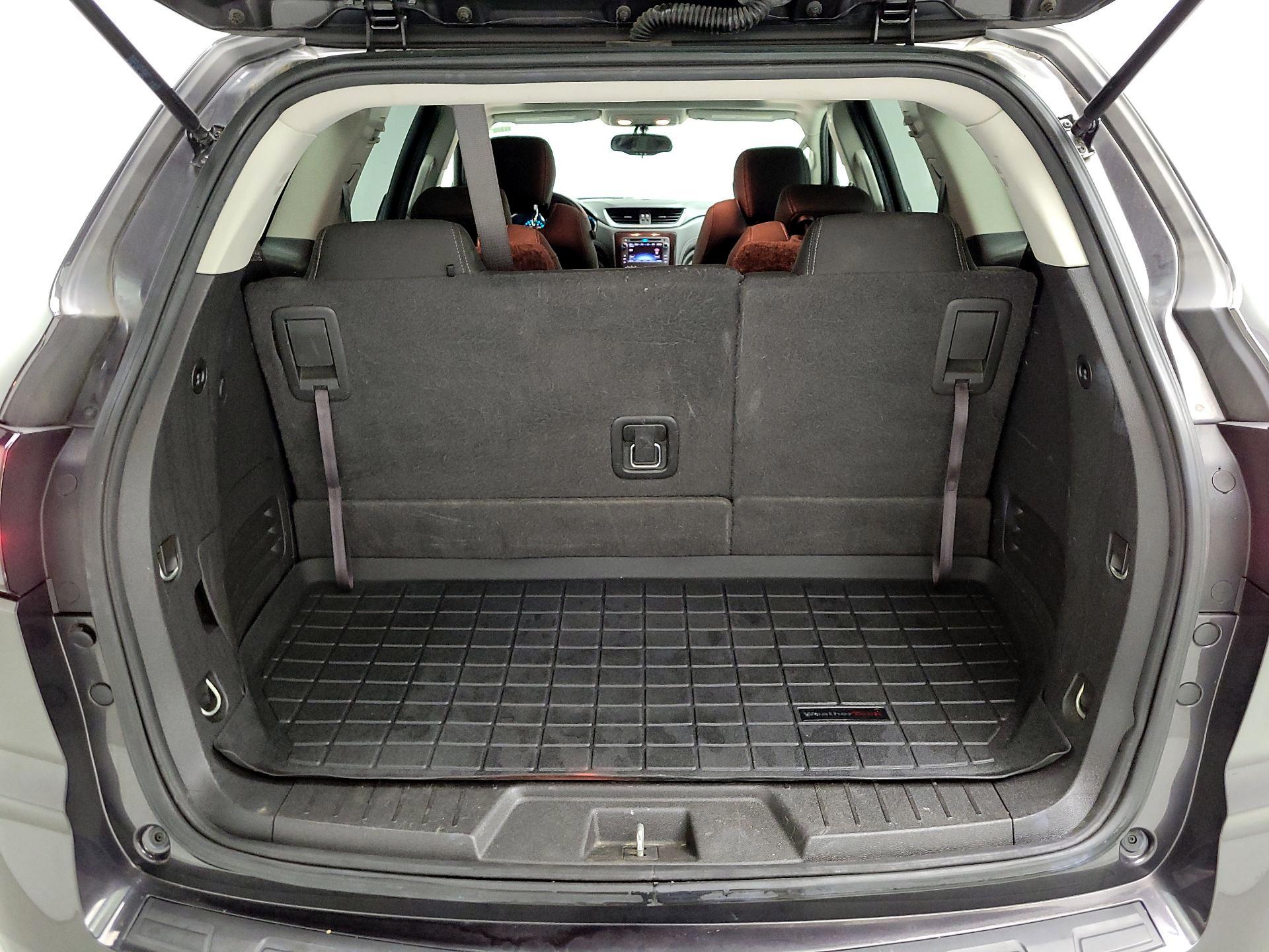 Thumbnail: 2015 Chevrolet Traverse - 19
