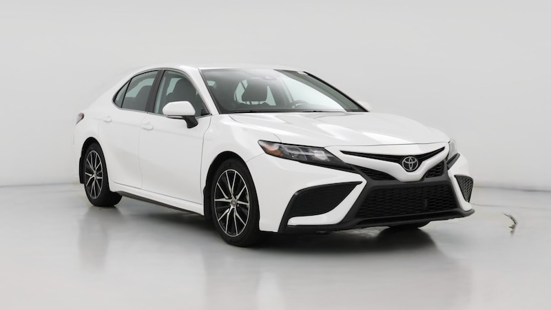 2023 Toyota Camry SE Hero Image