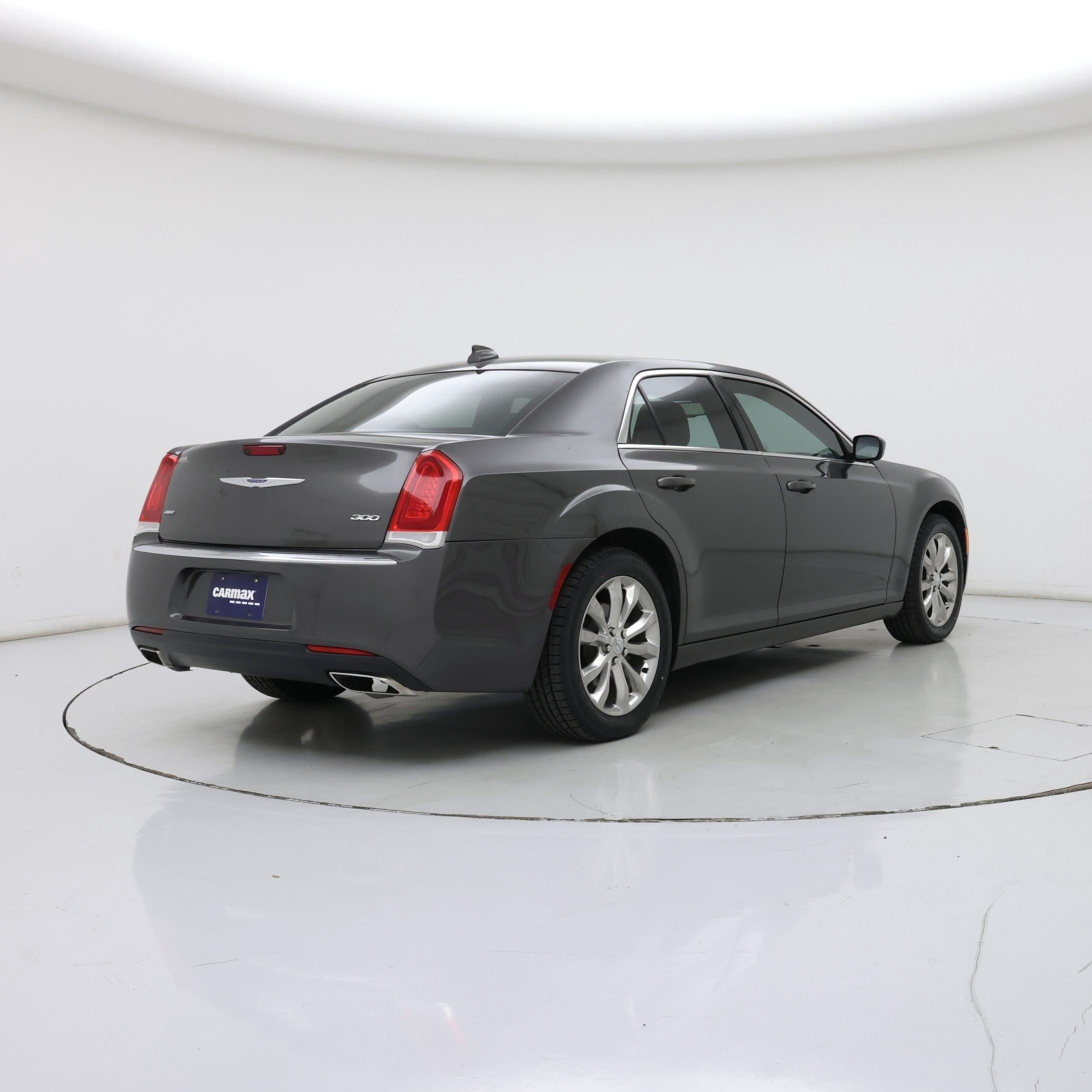 Thumbnail: 2020 Chrysler 300 - 8