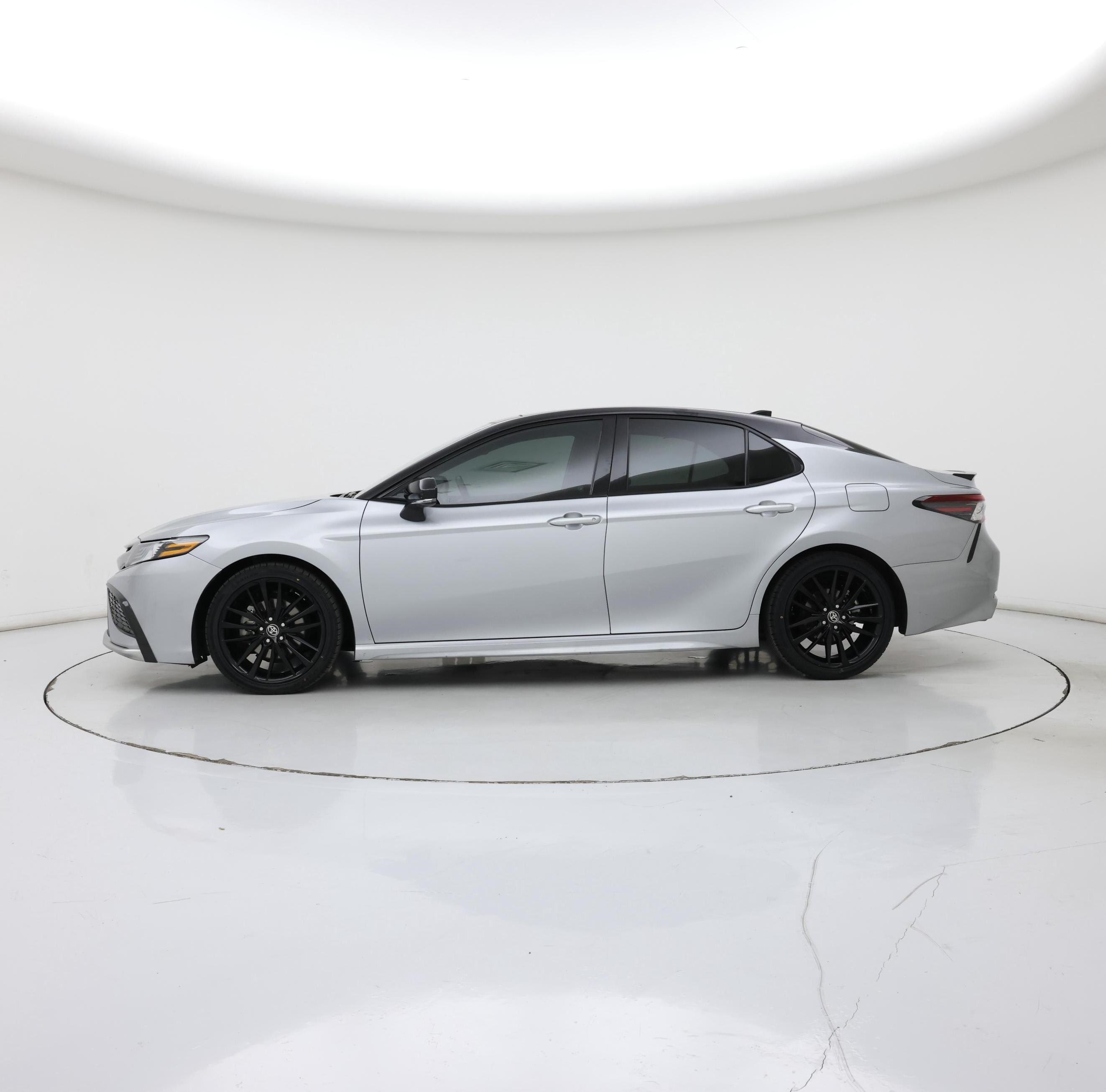 Thumbnail: 2023 Toyota Camry - 3