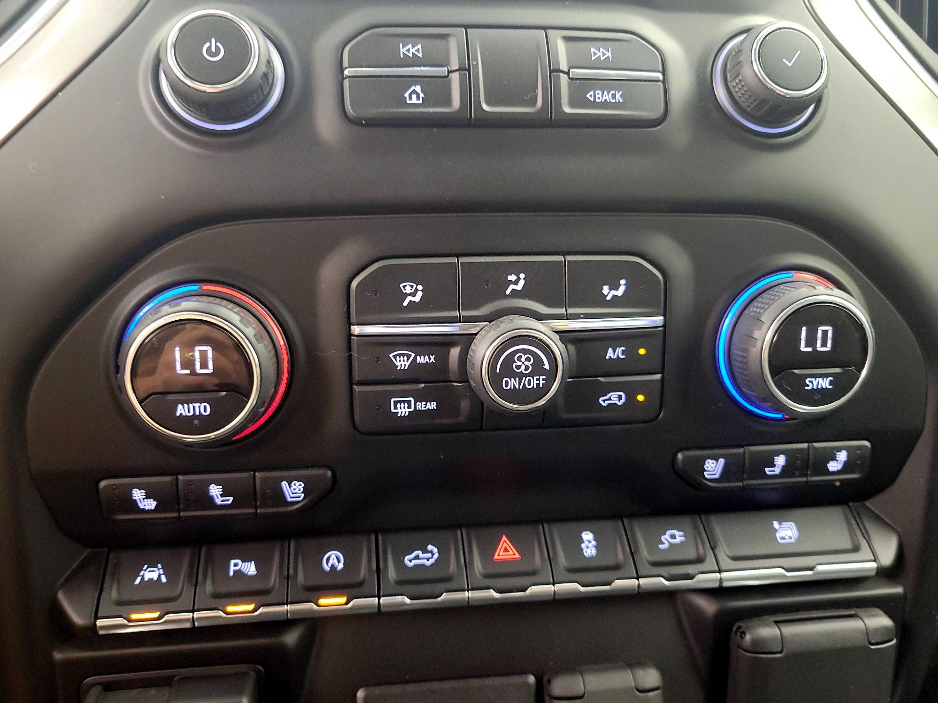 Thumbnail: 2019 Chevrolet Silverado 1500 - 16