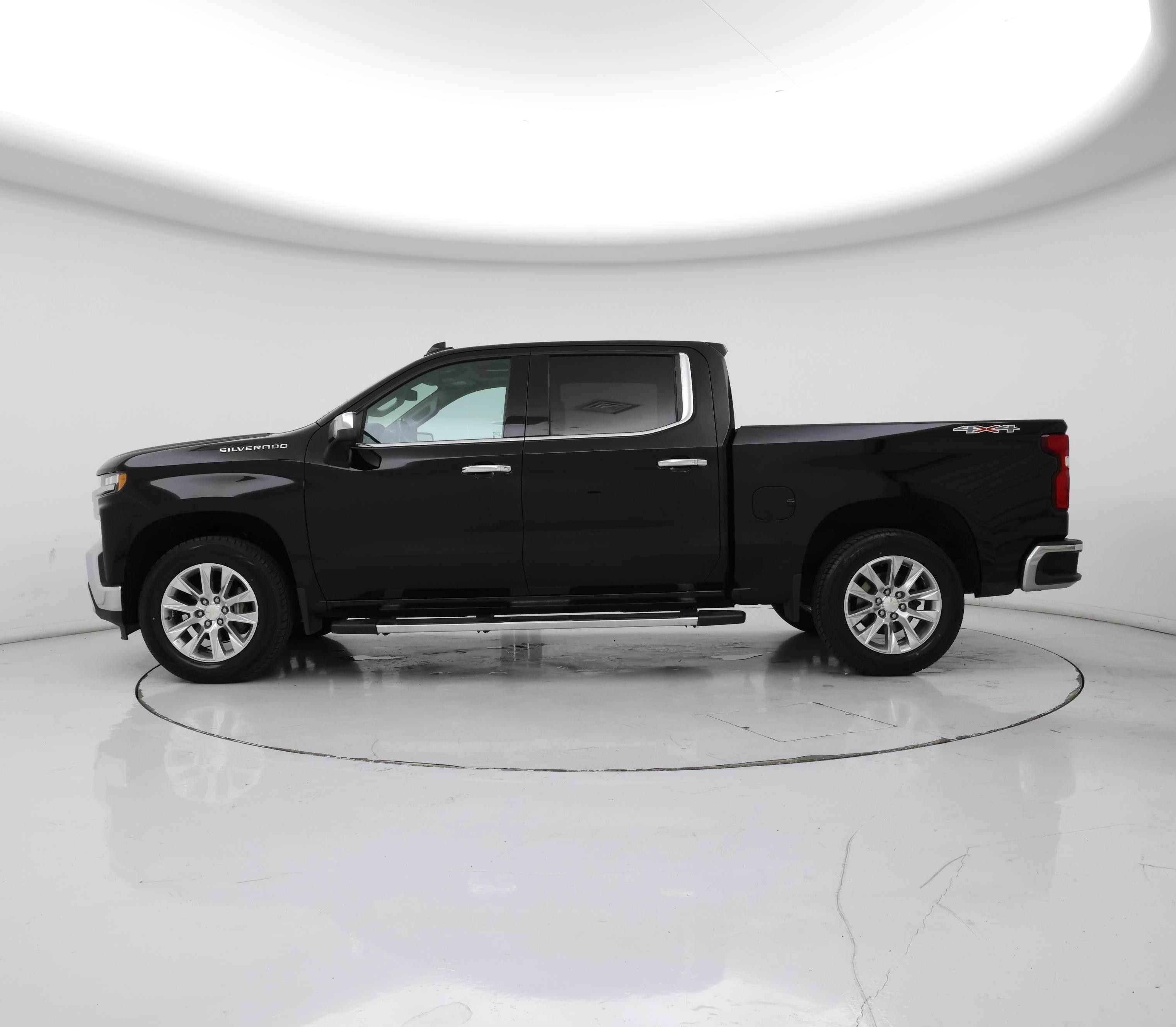 Thumbnail: 2019 Chevrolet Silverado 1500 - 3