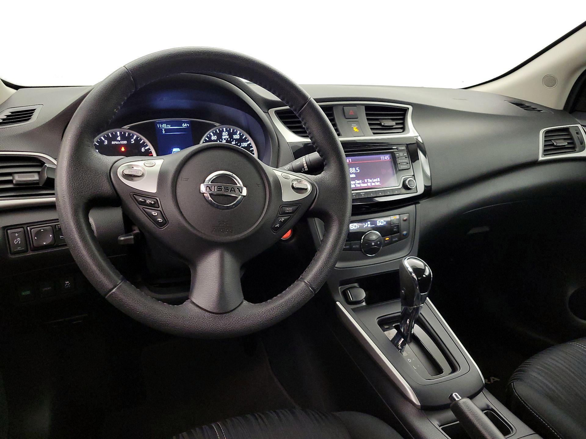 Thumbnail: 2018 Nissan Sentra - 9