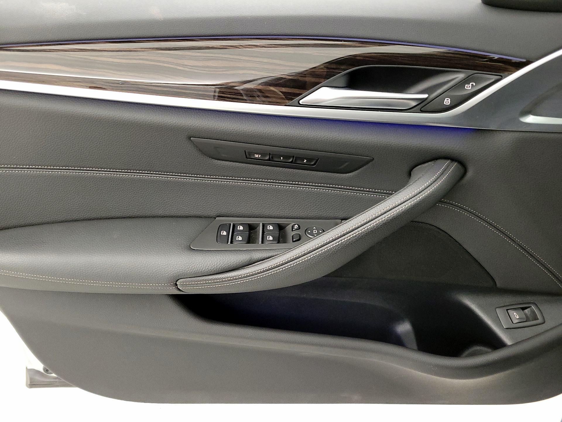 Thumbnail: 2019 BMW 5 Series - 12