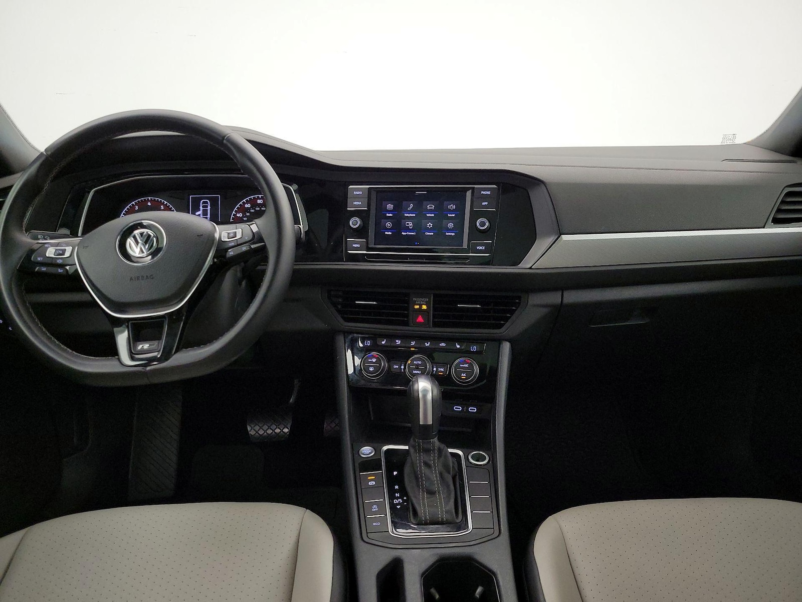 Image 10 of 2020 Volkswagen Jetta R-Line