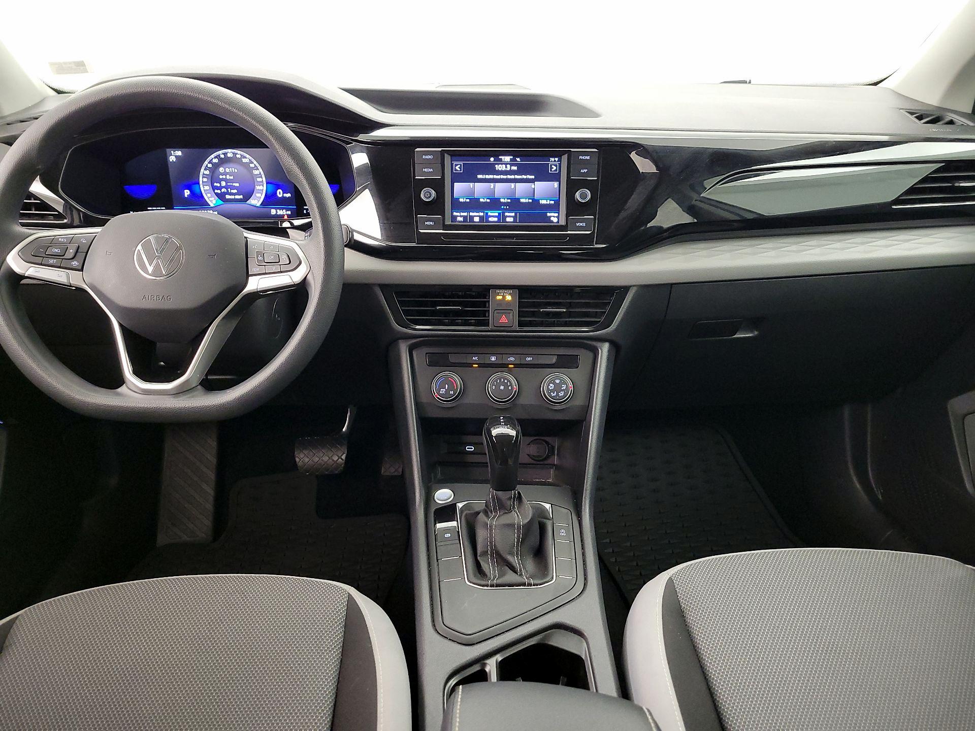 Thumbnail: 2022 Volkswagen Taos - 9
