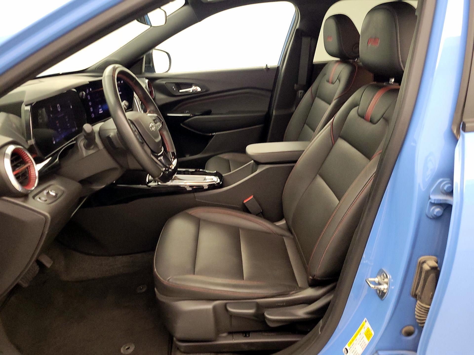 Thumbnail: 2024 Chevrolet Trax - 11