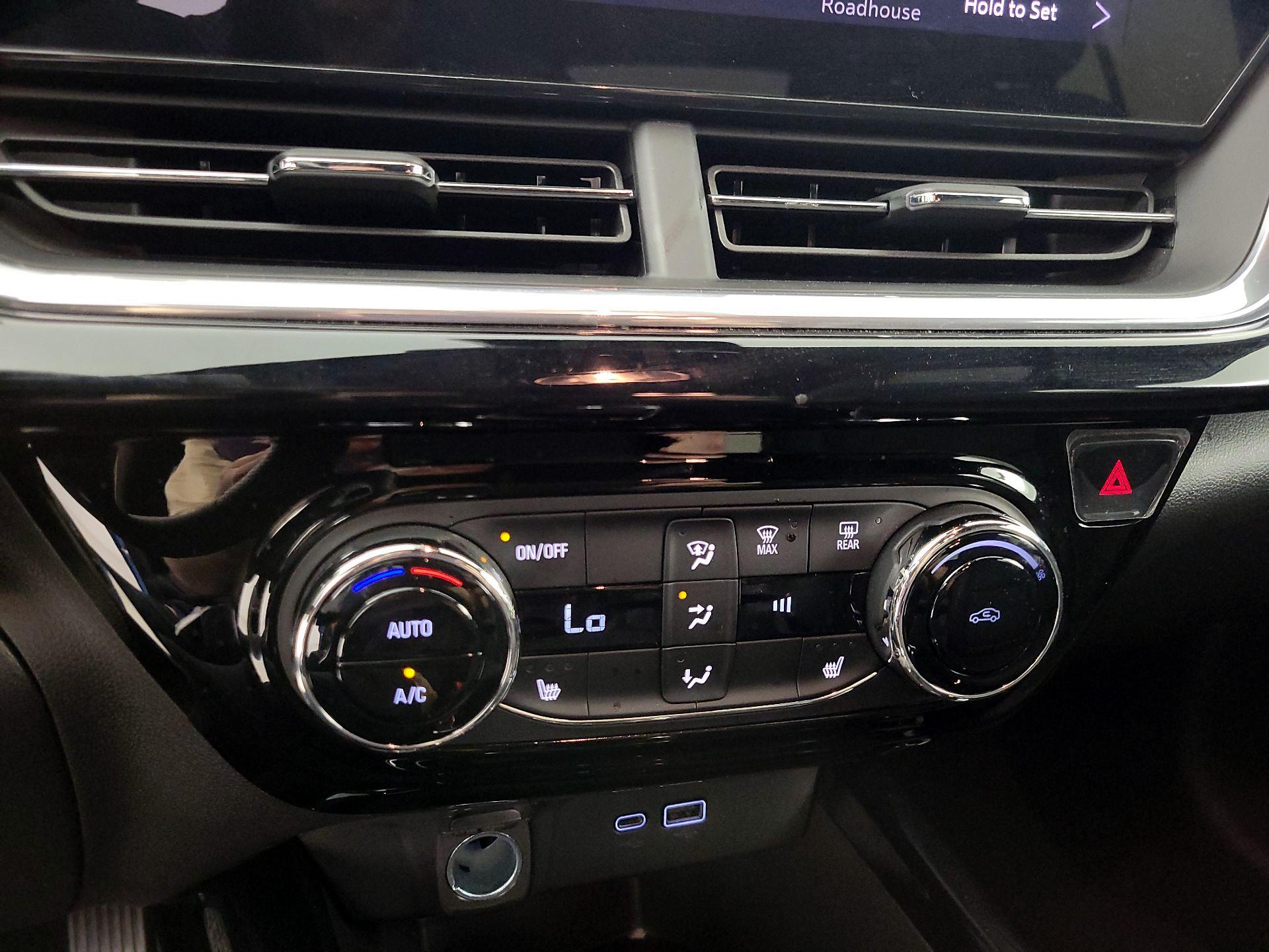 Thumbnail: 2024 Chevrolet Trax - 16