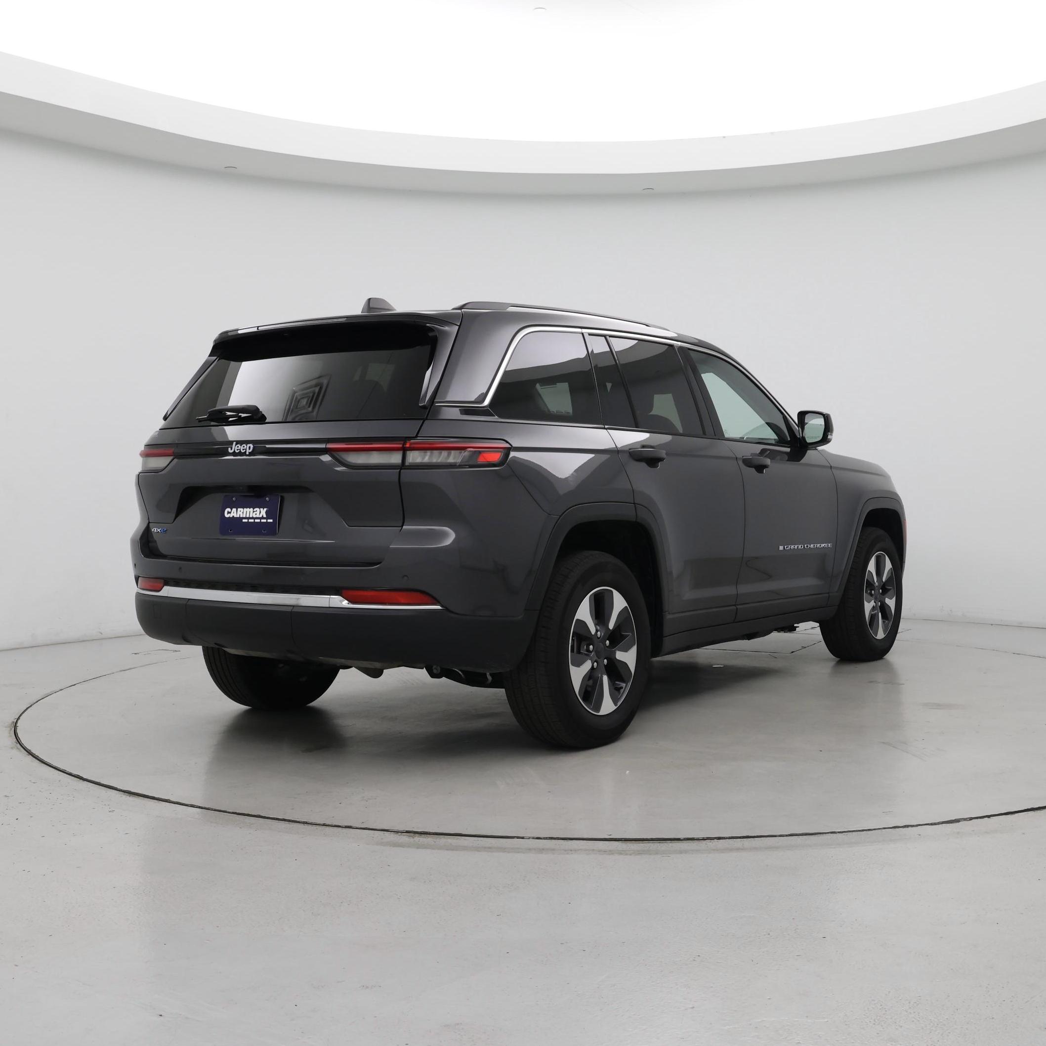 Thumbnail: 2022 Jeep Grand Cherokee - 8