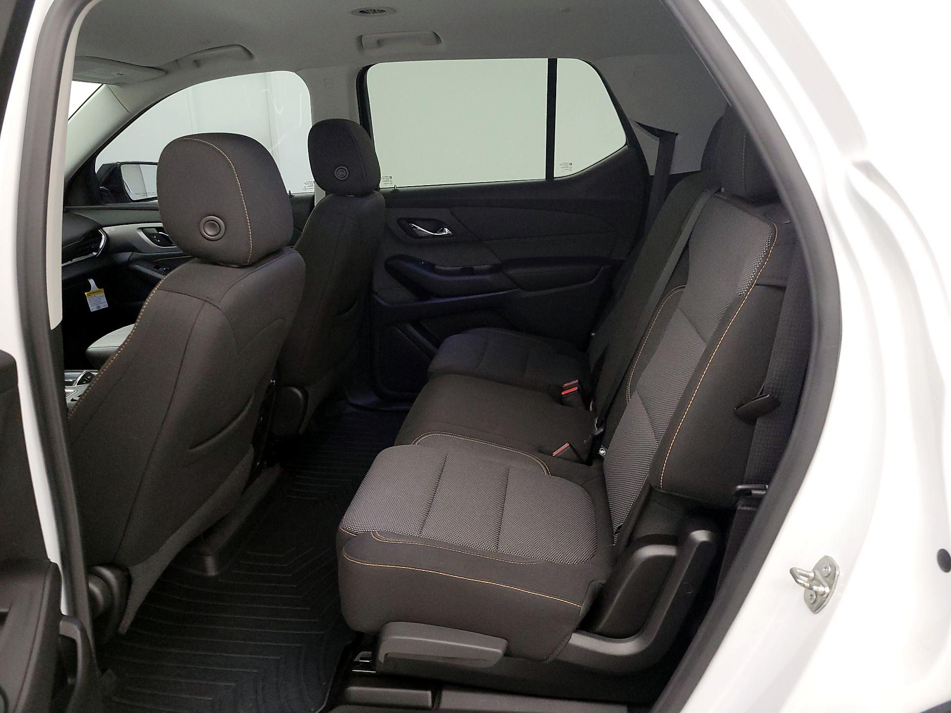 Thumbnail: 2019 Chevrolet Traverse - 19