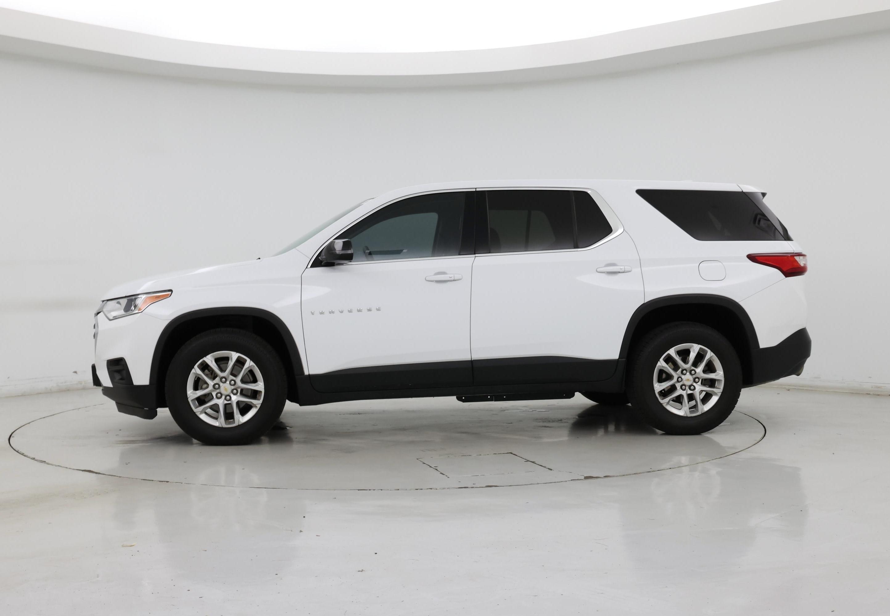 Thumbnail: 2019 Chevrolet Traverse - 3