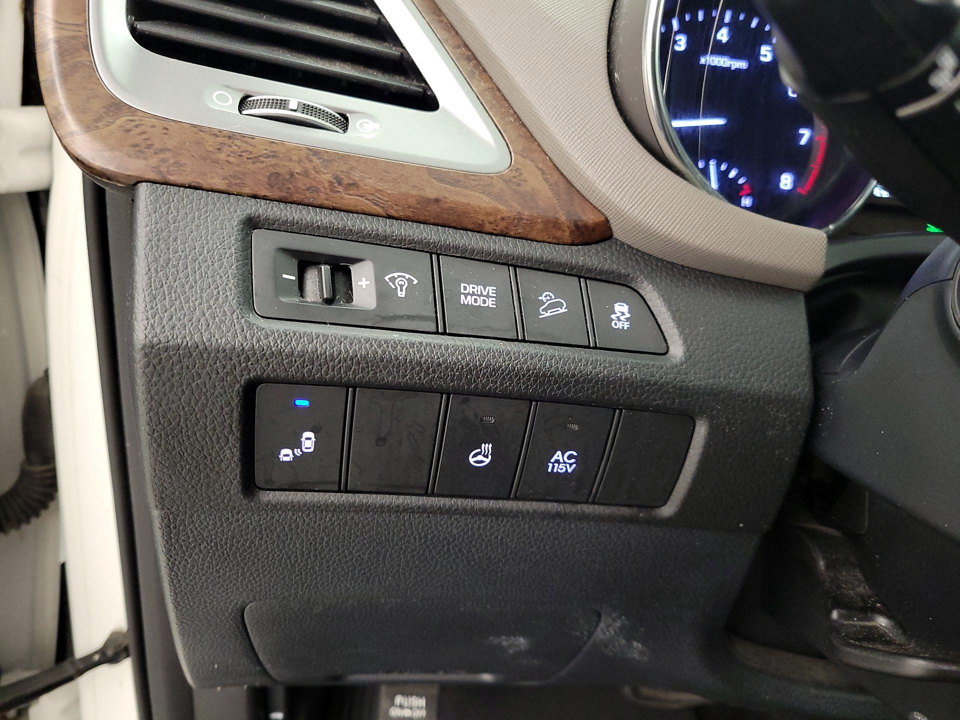 Thumbnail: 2017 Hyundai Santa Fe - 13