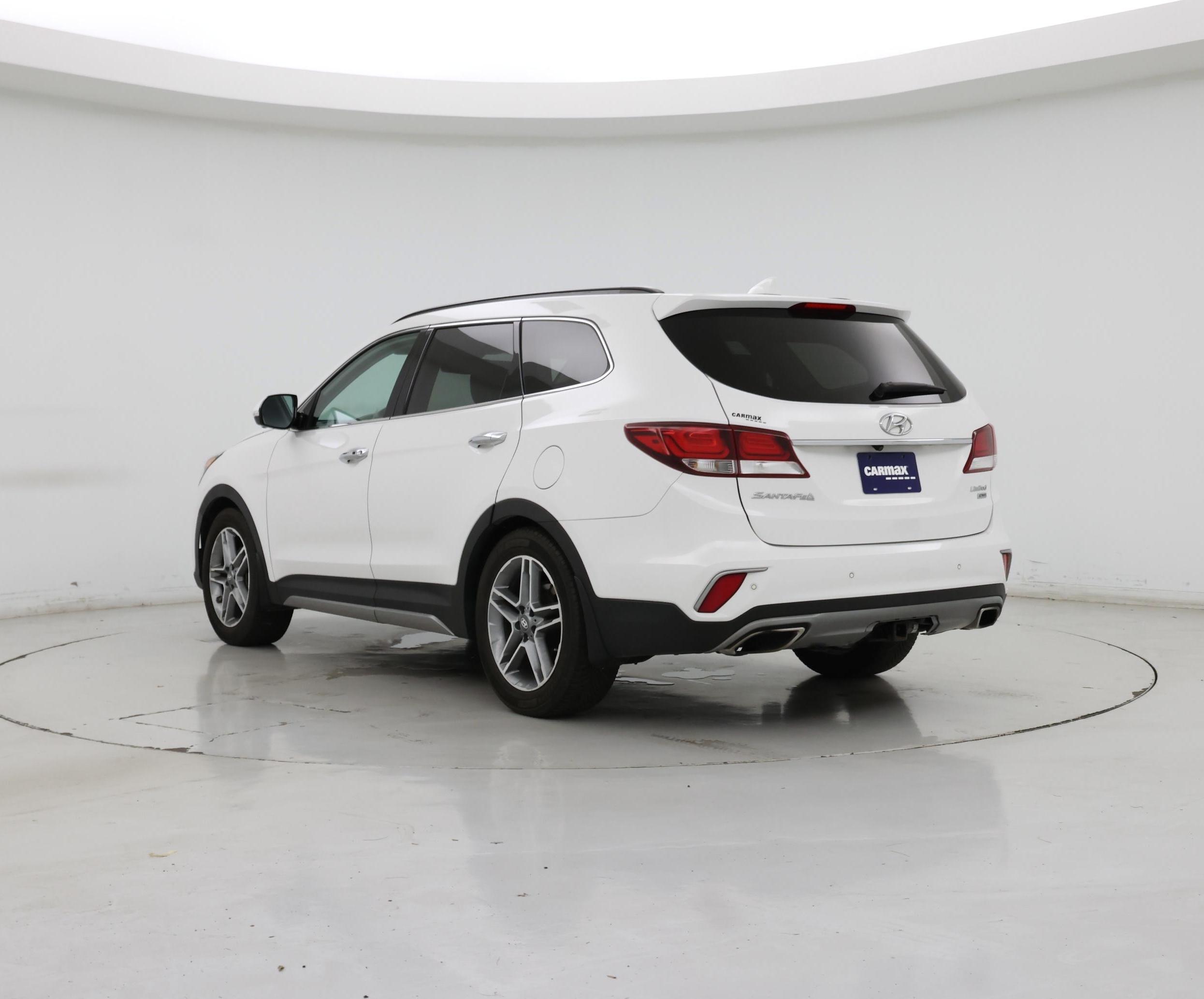 Thumbnail: 2017 Hyundai Santa Fe - 2