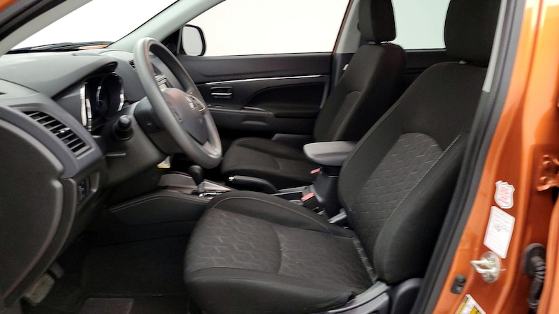 2022 Mitsubishi Outlander Sport ES 11