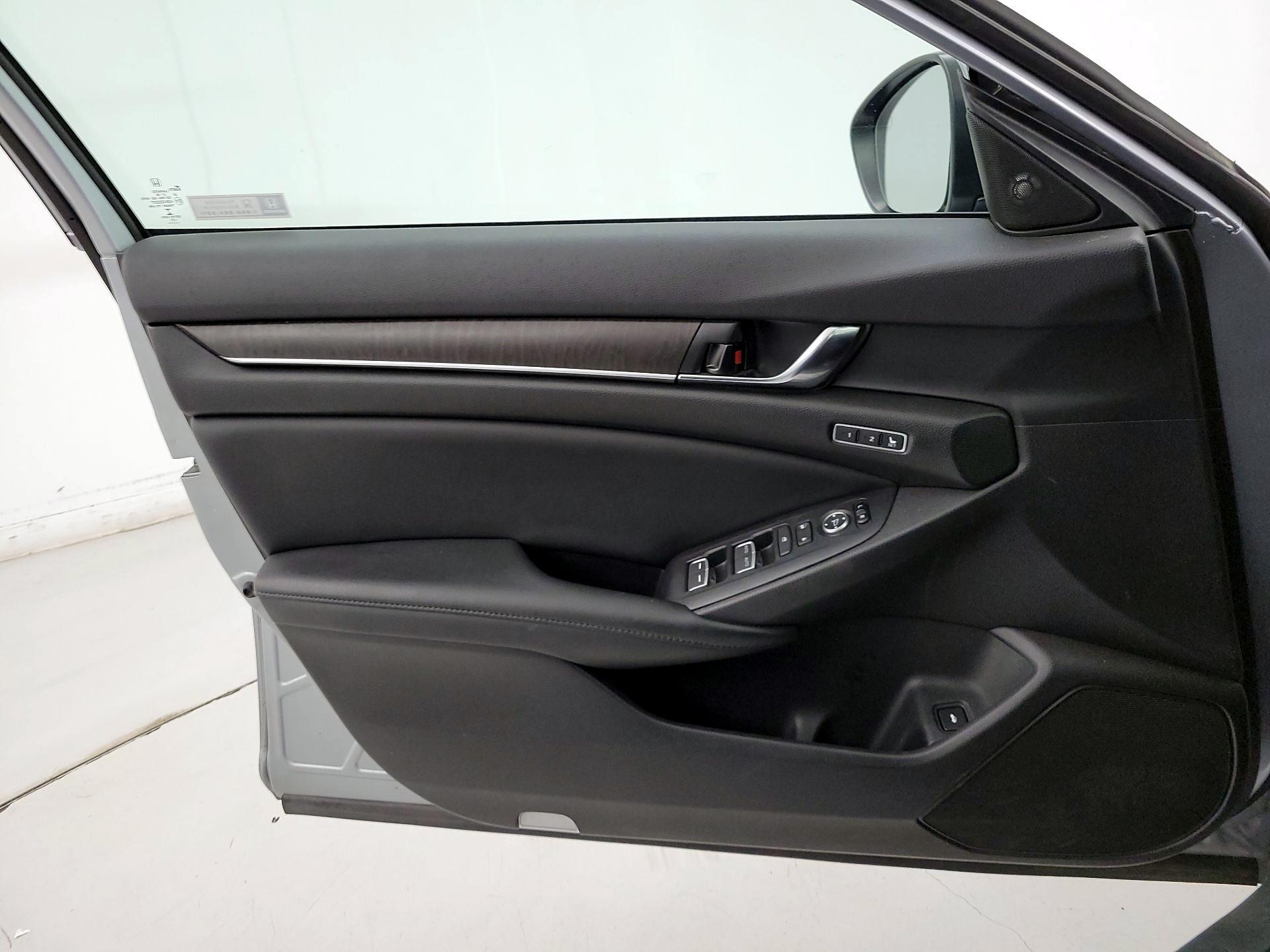 Thumbnail: 2021 Honda Accord - 12
