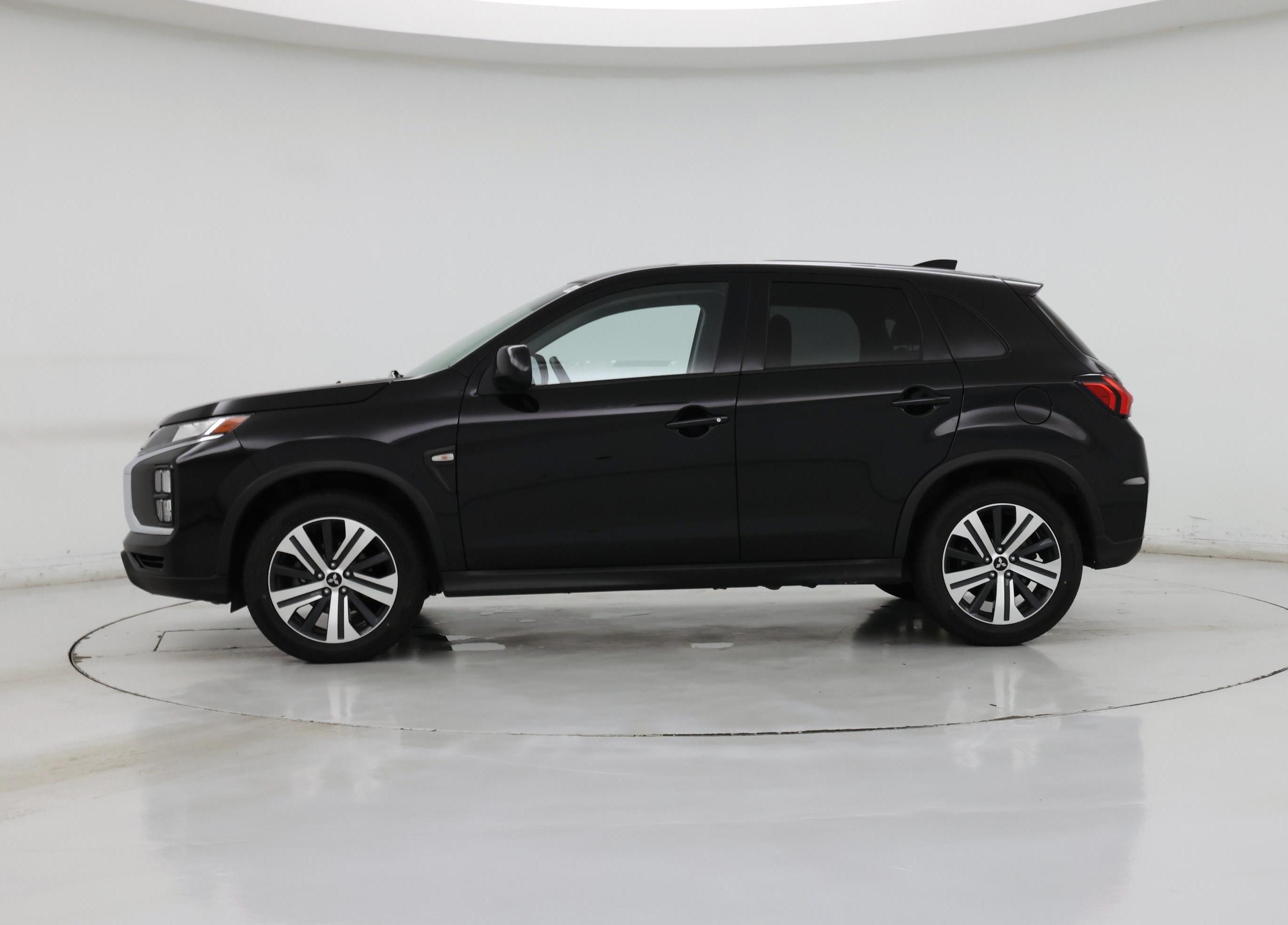Thumbnail: 2021 Mitsubishi Outlander Sport - 3