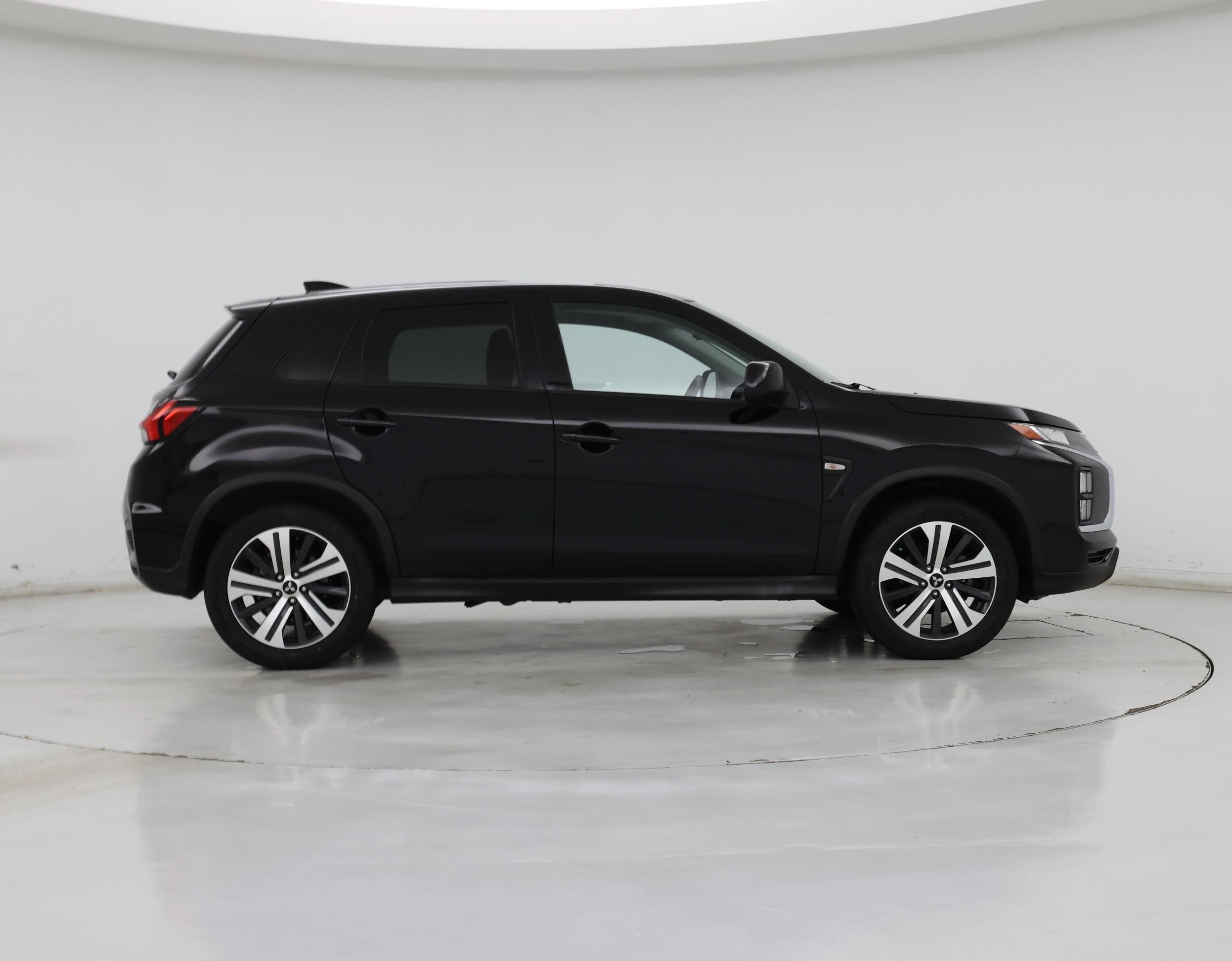 Thumbnail: 2021 Mitsubishi Outlander Sport - 7