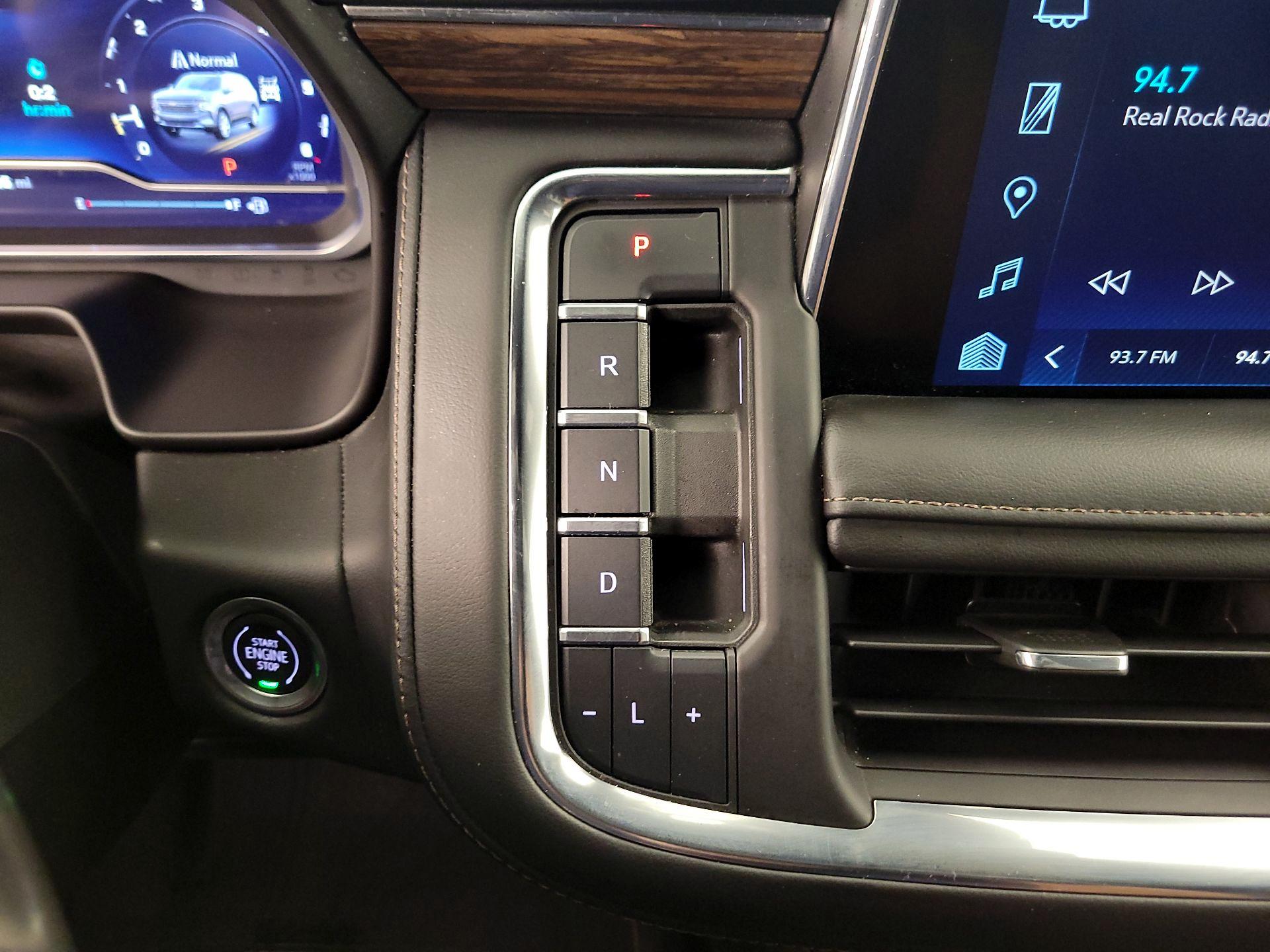 Thumbnail: 2023 Chevrolet Tahoe - 17