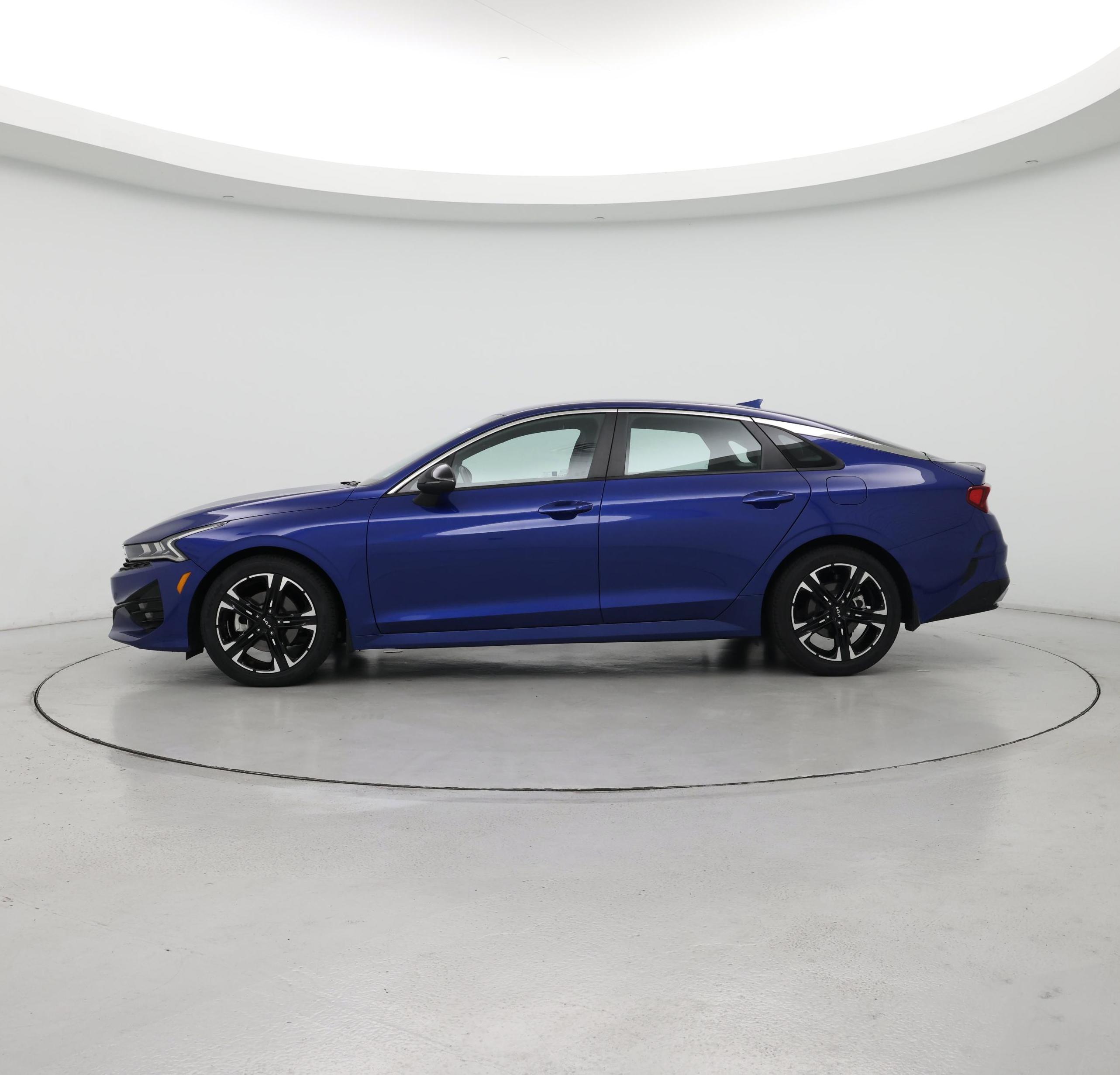 Thumbnail: 2023 Kia K5 - 3