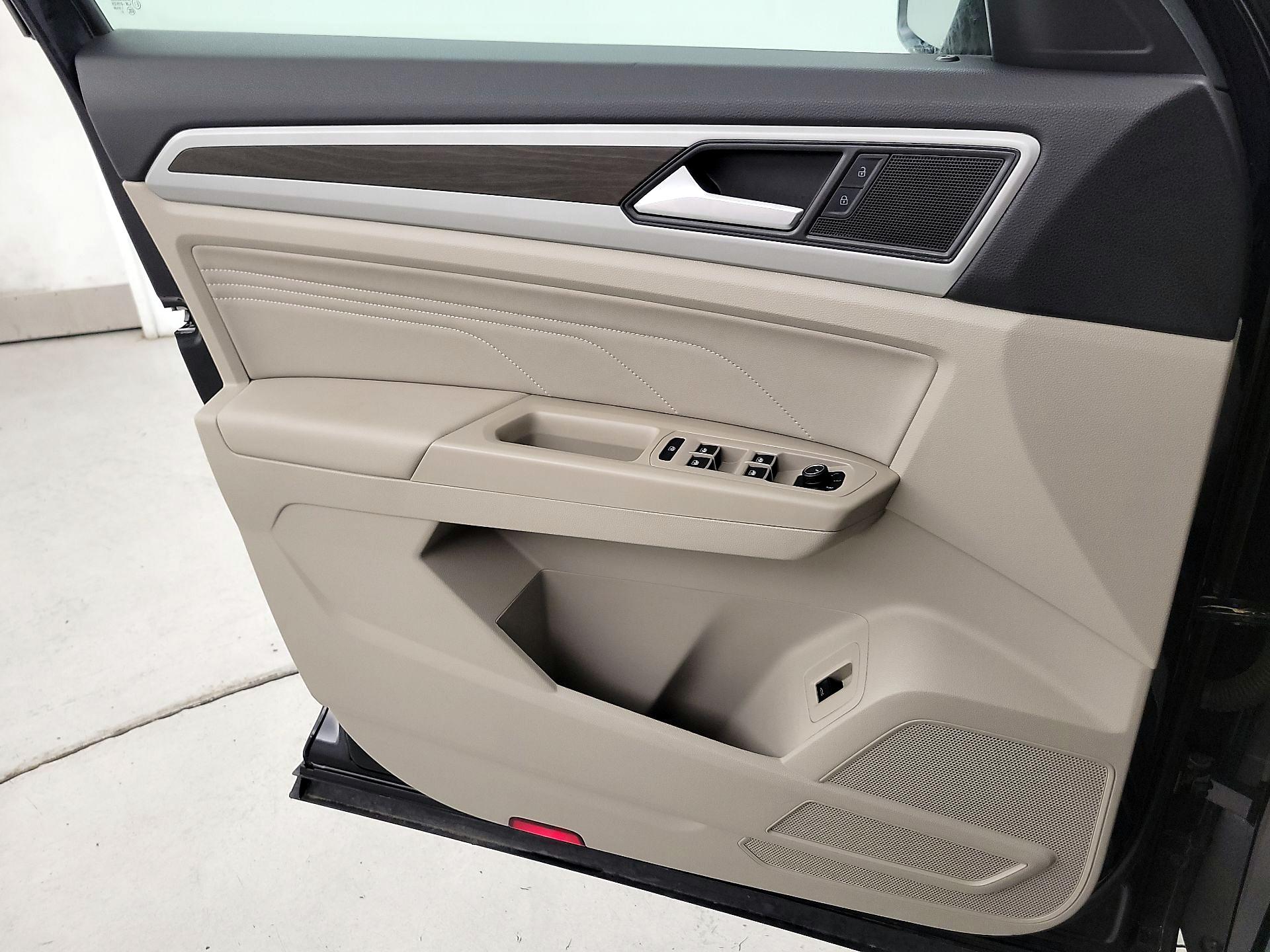 Thumbnail: 2021 Volkswagen Atlas - 12