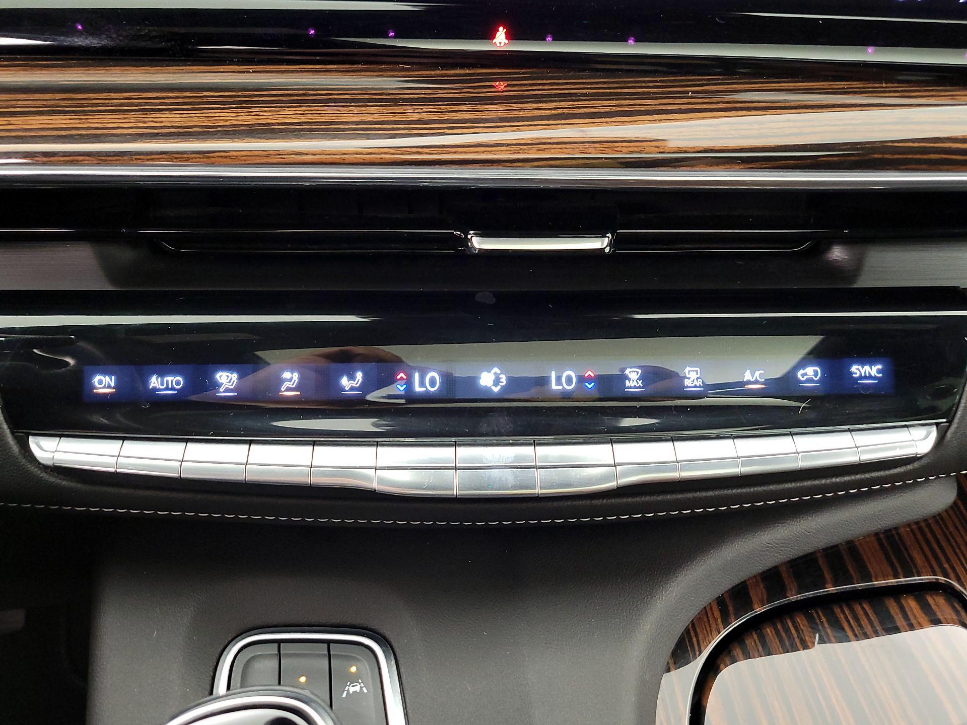 Thumbnail: 2023 Cadillac Escalade - 17