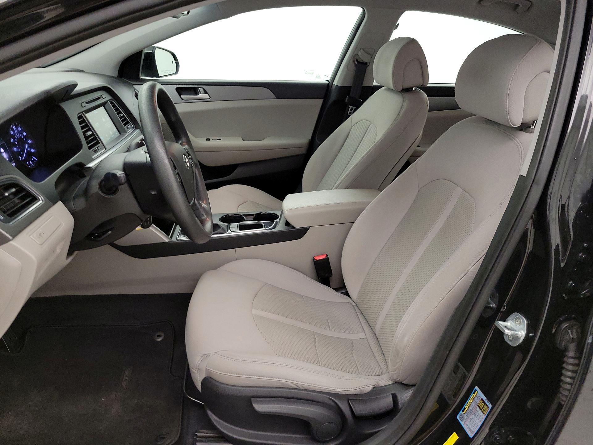 Thumbnail: 2016 Hyundai Sonata - 11