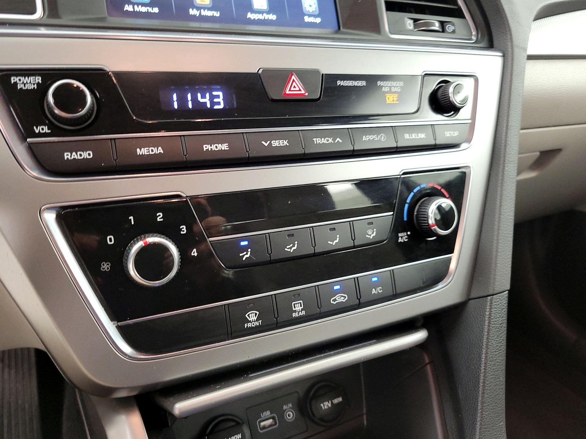 Thumbnail: 2016 Hyundai Sonata - 16
