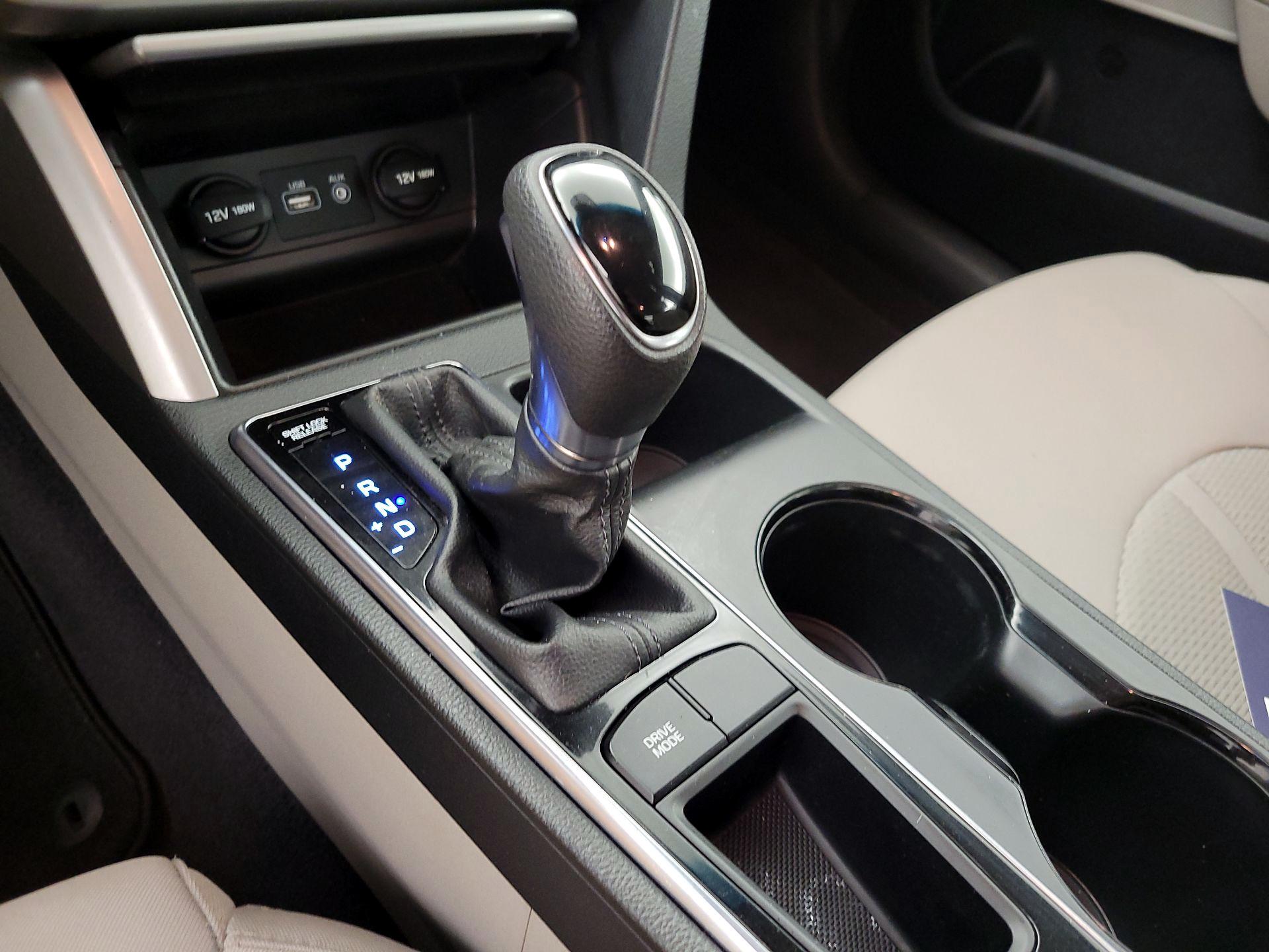 Thumbnail: 2016 Hyundai Sonata - 17