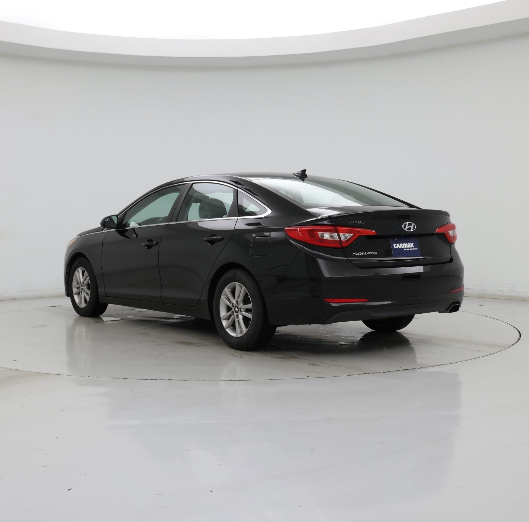 Thumbnail: 2016 Hyundai Sonata - 2