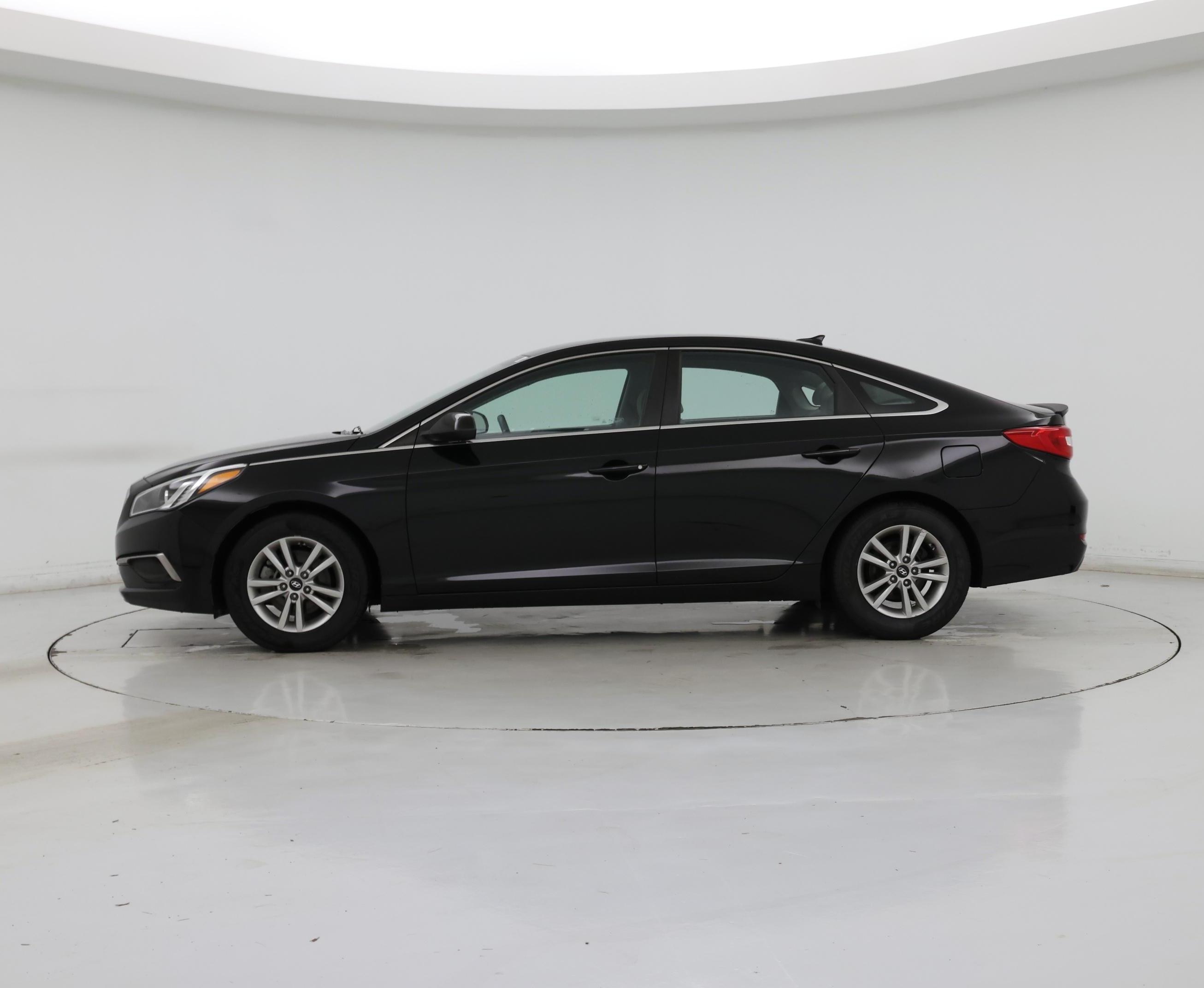 Thumbnail: 2016 Hyundai Sonata - 3