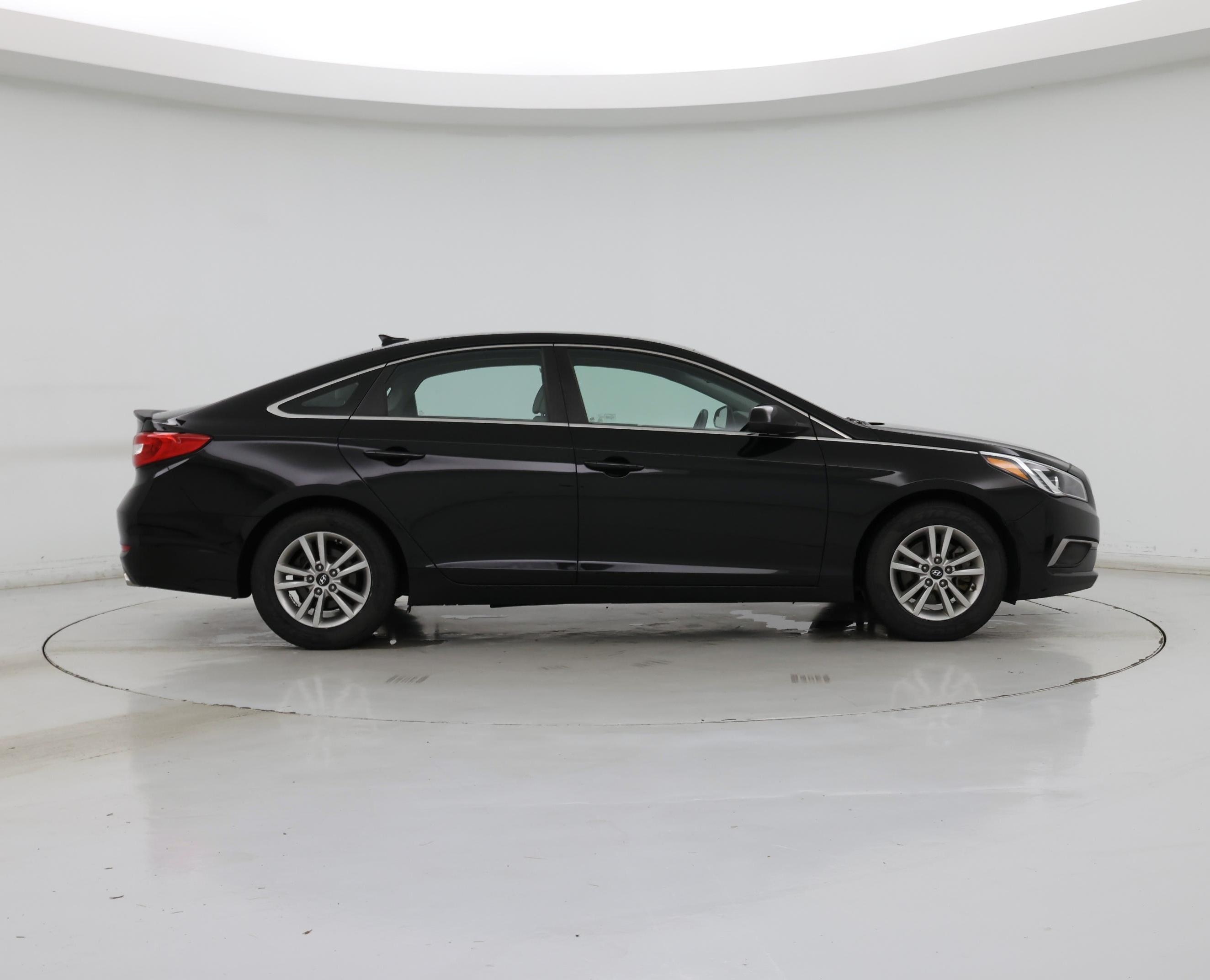 Thumbnail: 2016 Hyundai Sonata - 7