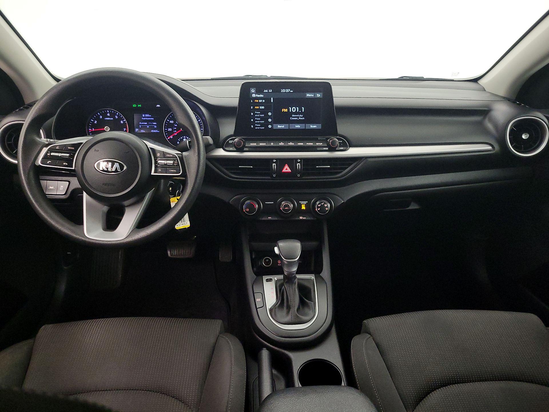 Thumbnail: 2020 Kia Forte - 9