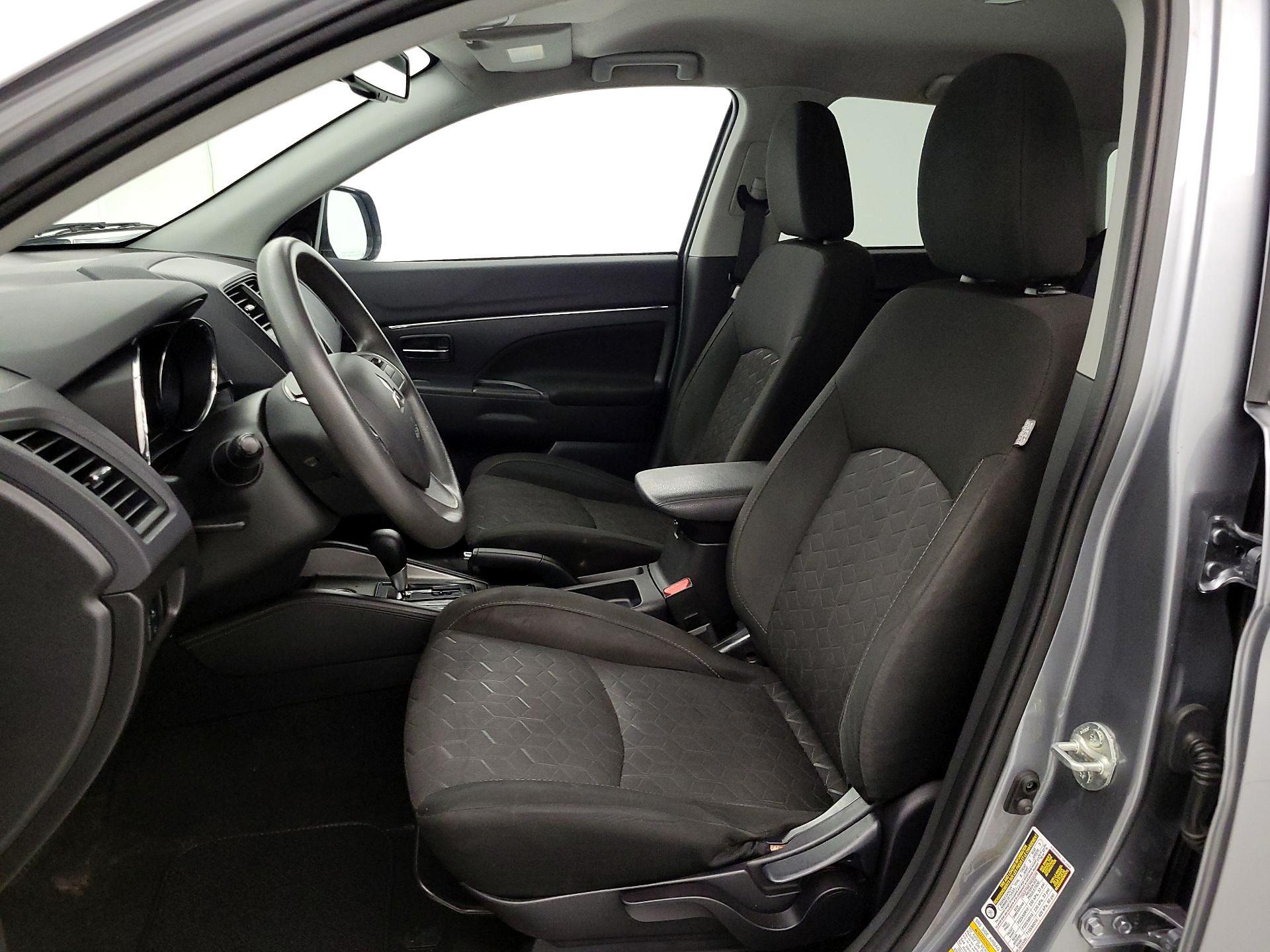 Thumbnail: 2021 Mitsubishi Outlander Sport - 11