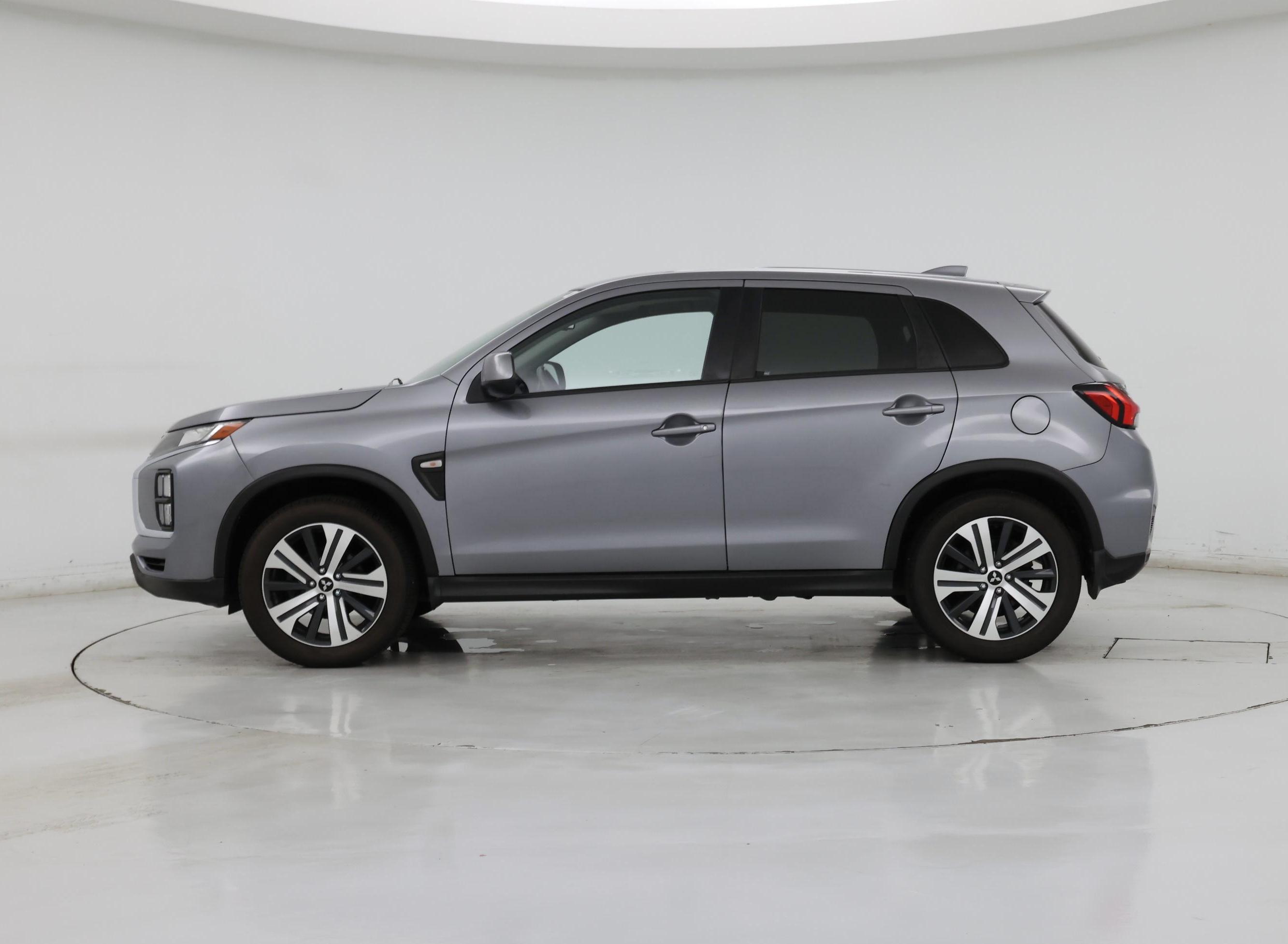 Thumbnail: 2021 Mitsubishi Outlander Sport - 3