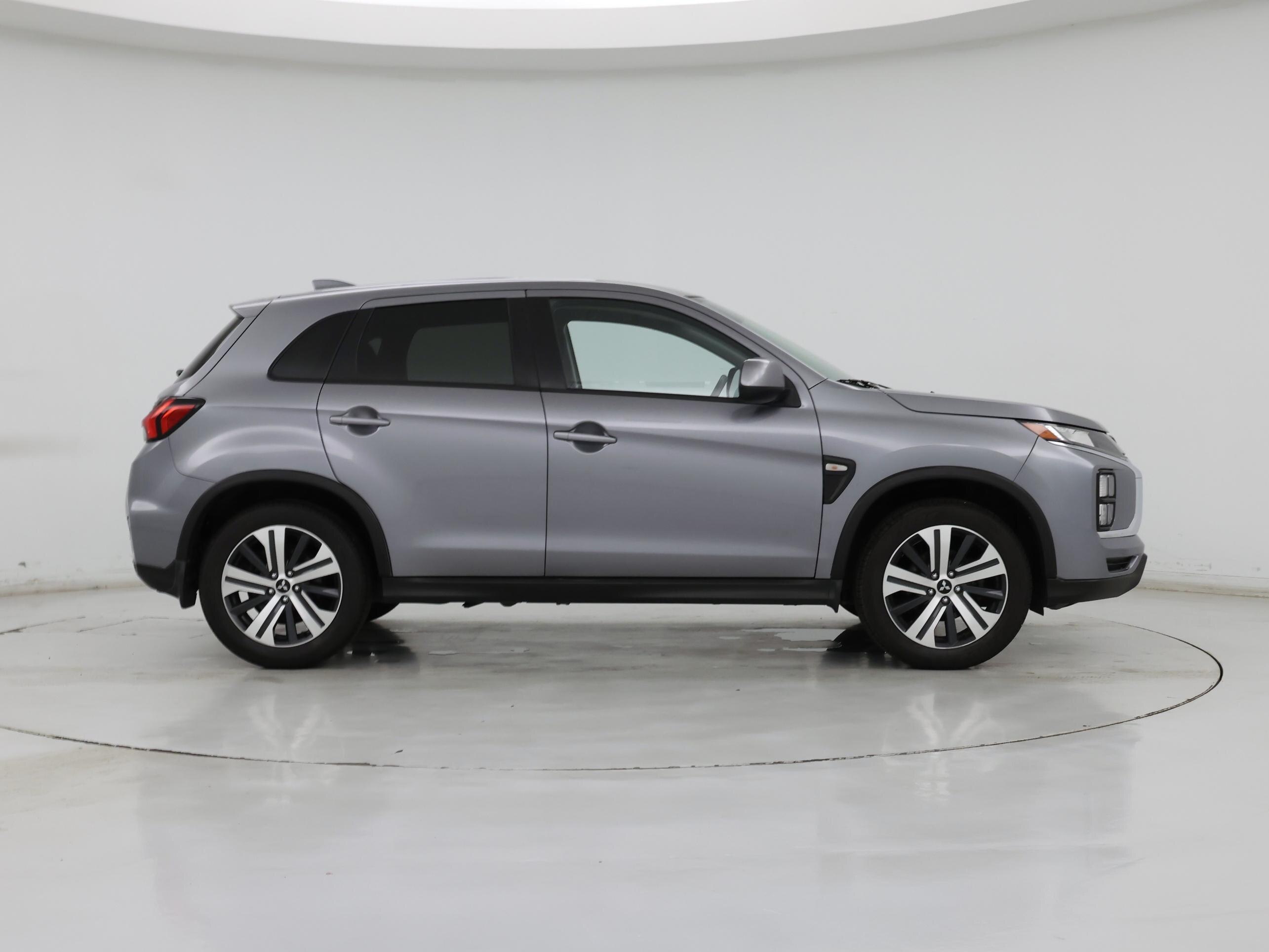 Thumbnail: 2021 Mitsubishi Outlander Sport - 7