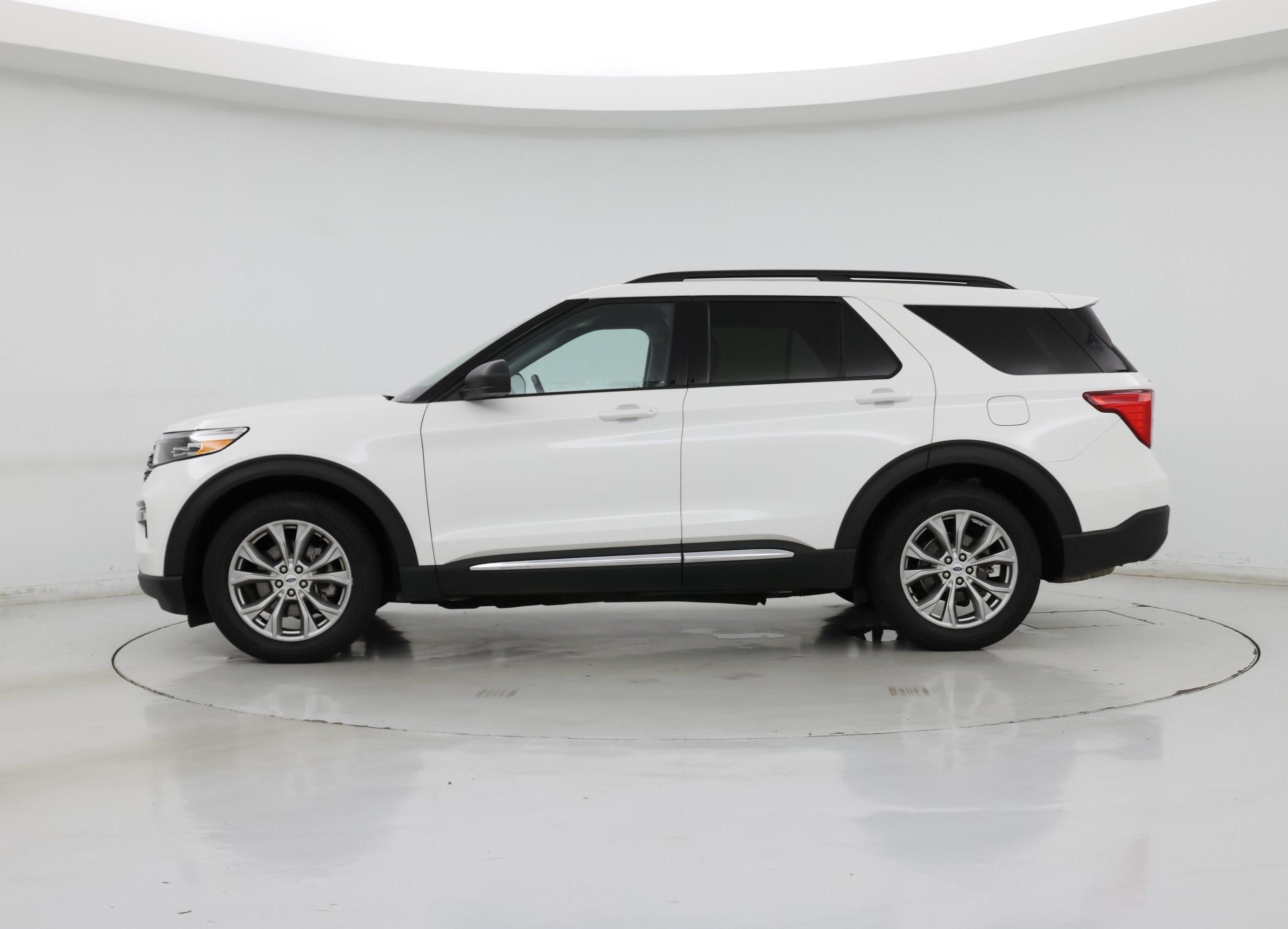 Thumbnail: 2023 Ford Explorer - 3