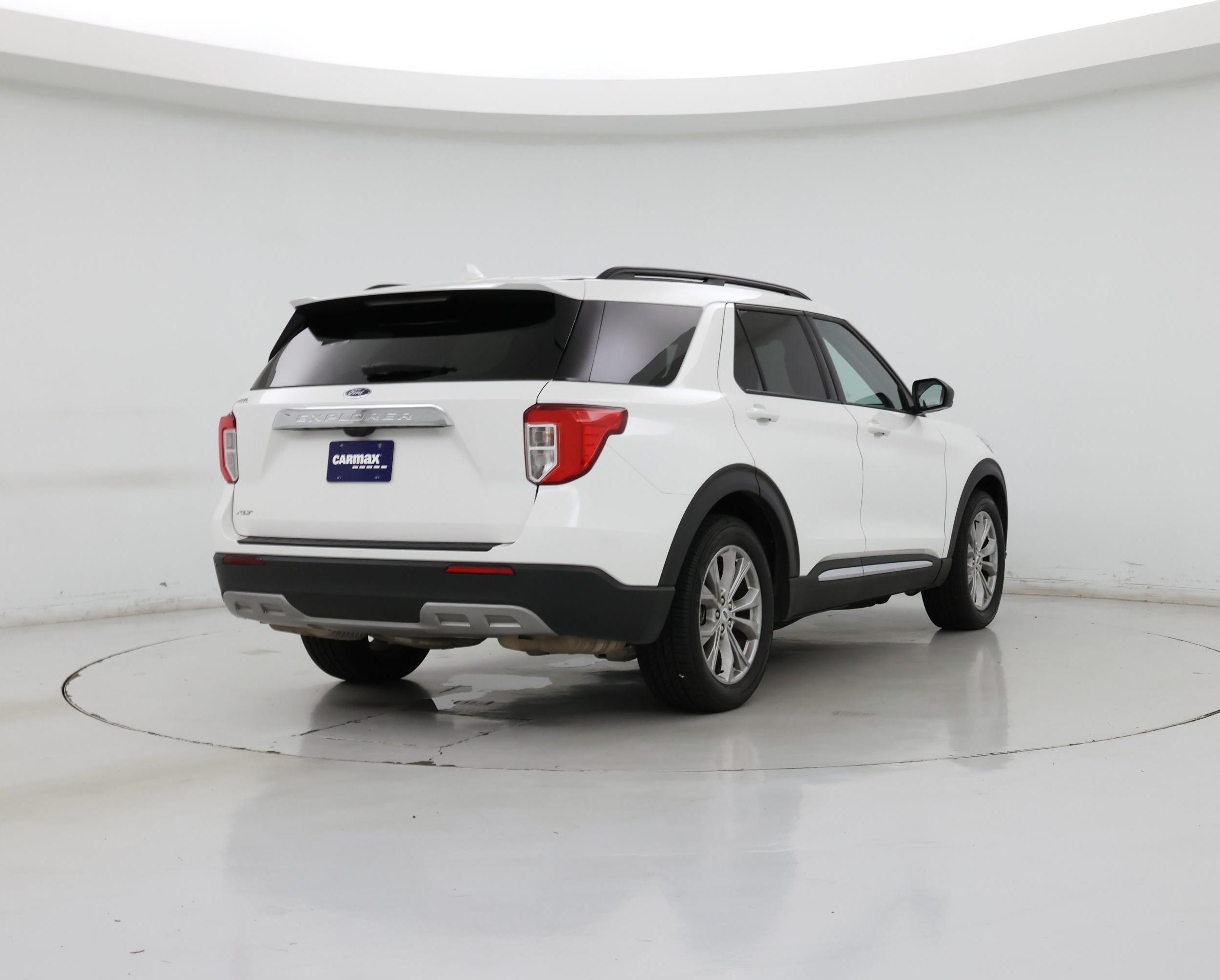 Thumbnail: 2023 Ford Explorer - 8