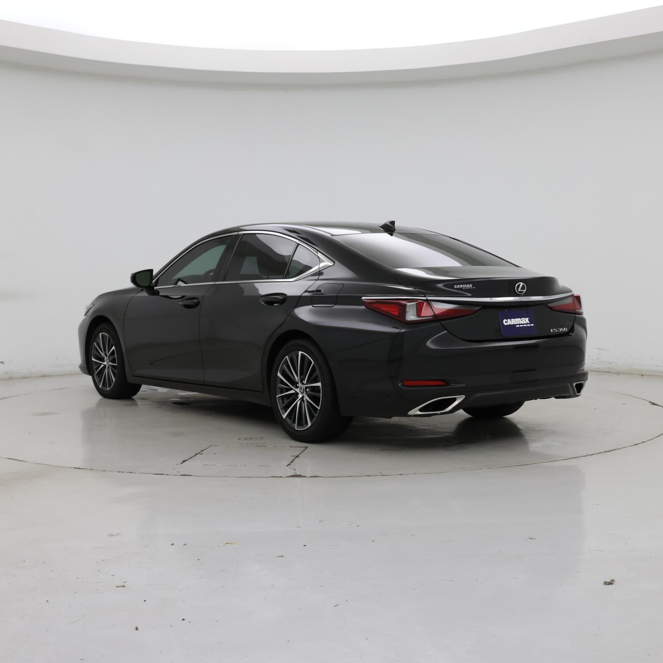 Thumbnail: 2023 Lexus ES - 2