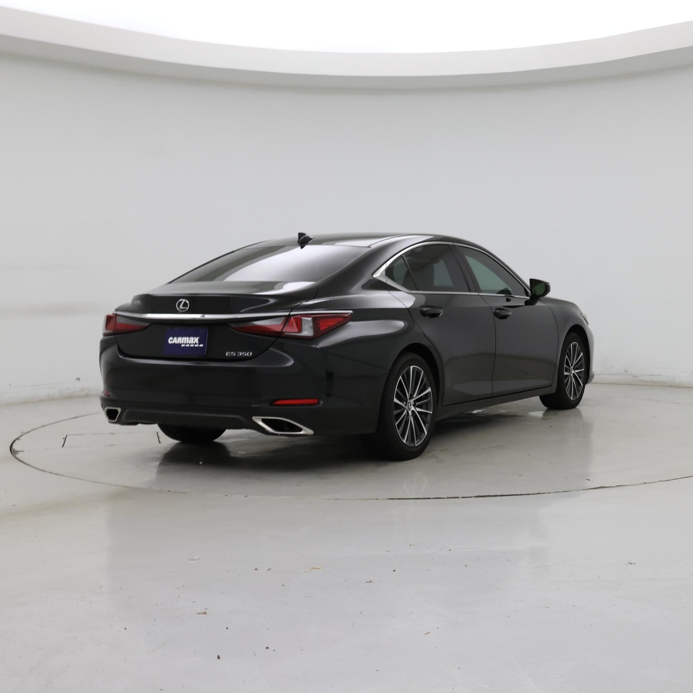 Thumbnail: 2023 Lexus ES - 8