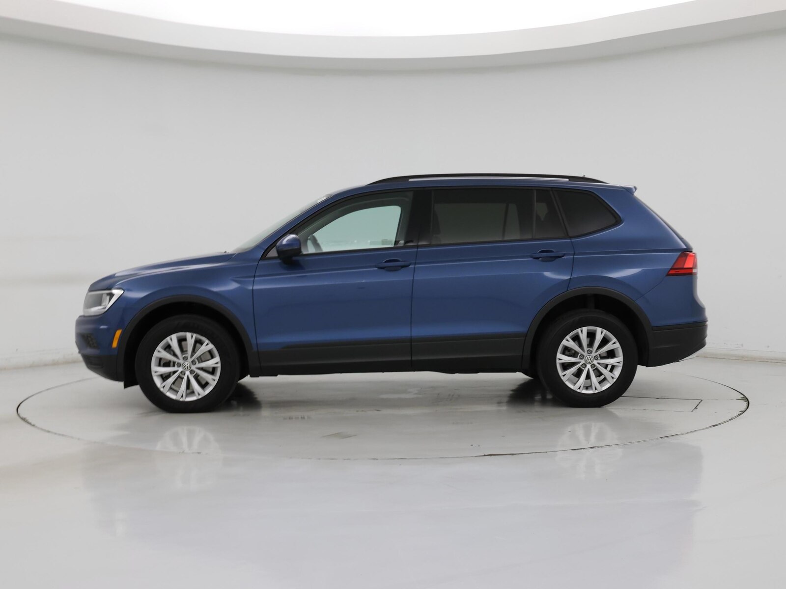 Image 4 of 2020 Volkswagen Tiguan S