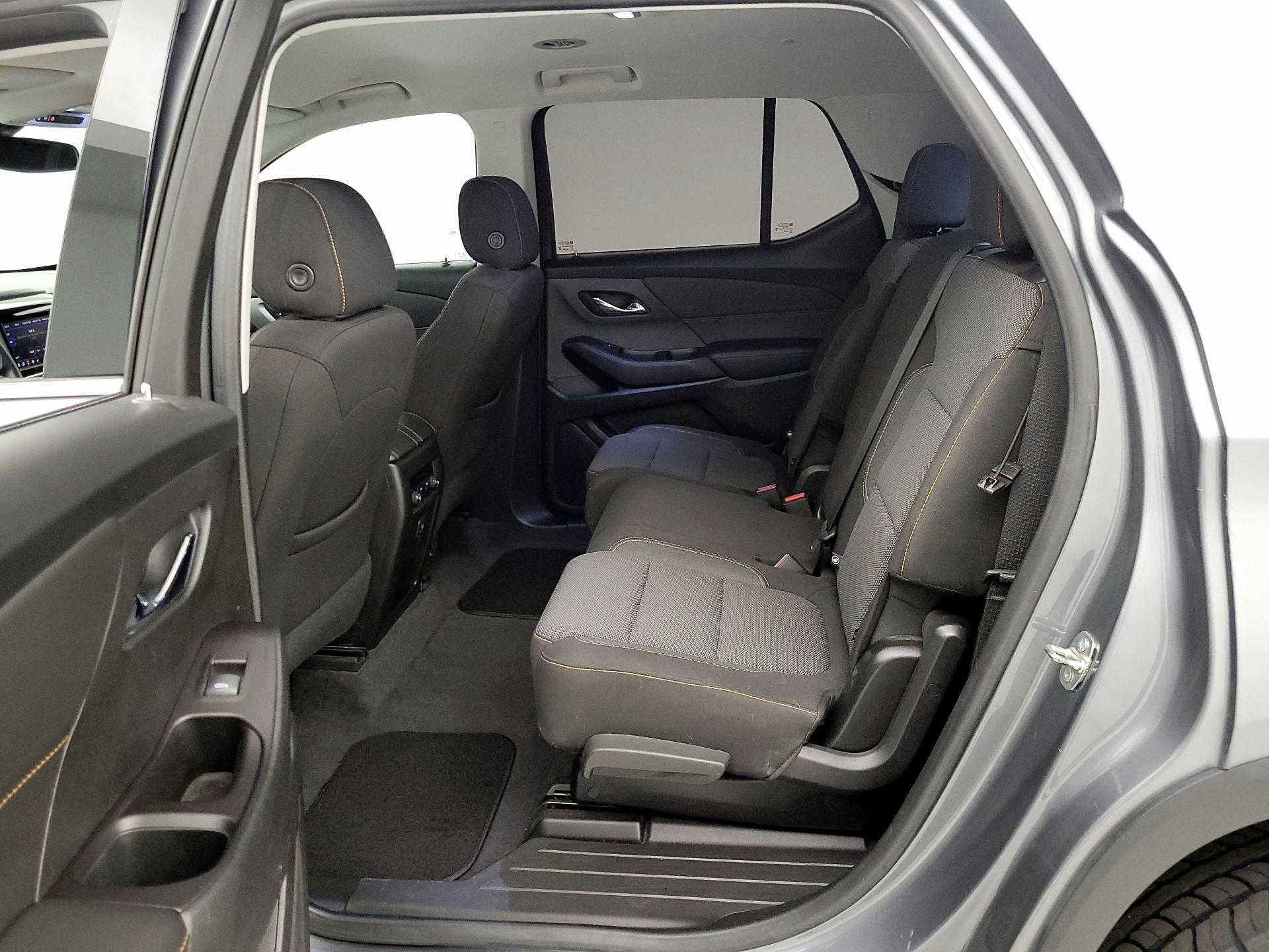 Thumbnail: 2020 Chevrolet Traverse - 19