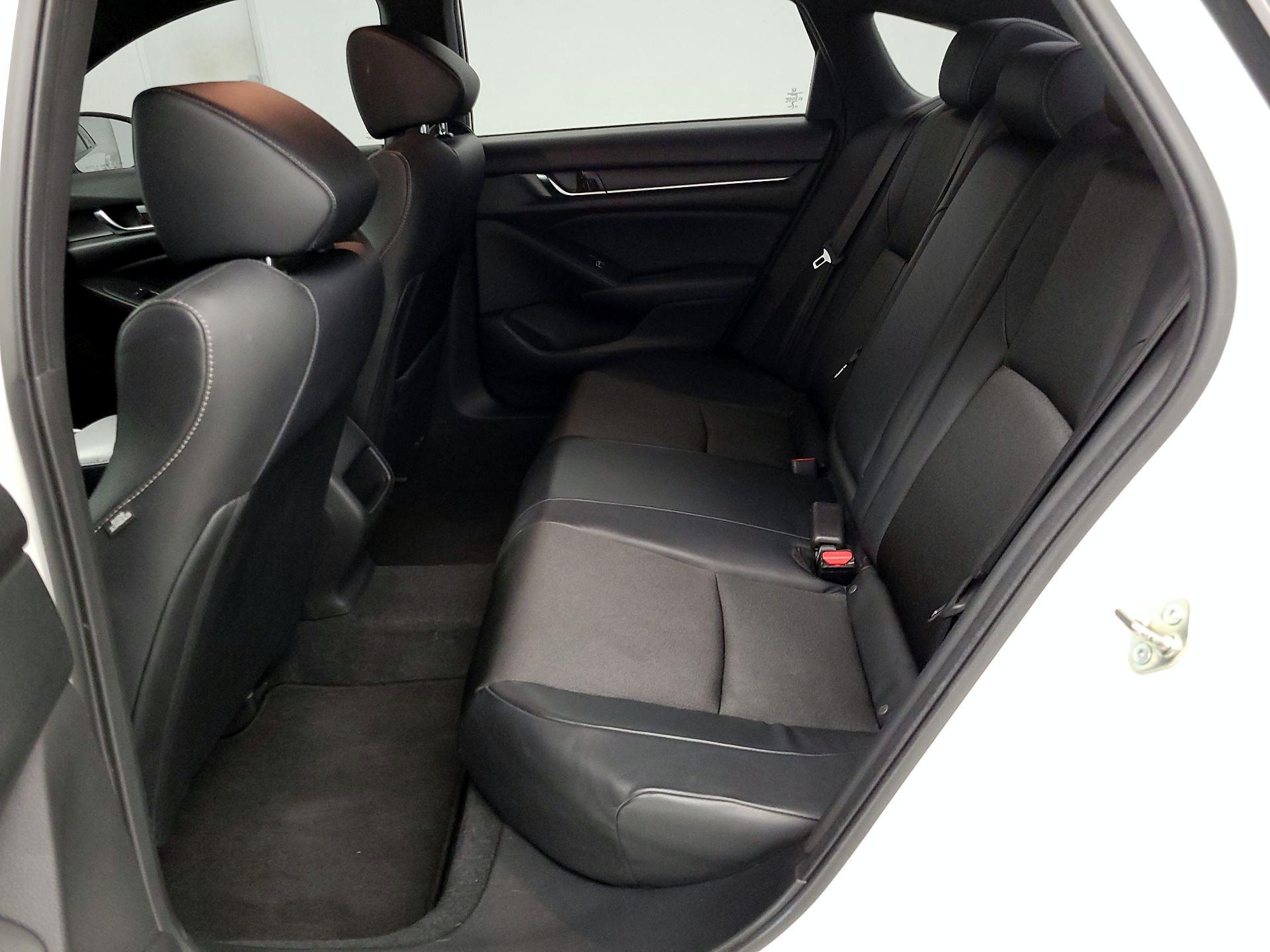 Thumbnail: 2018 Honda Accord - 19